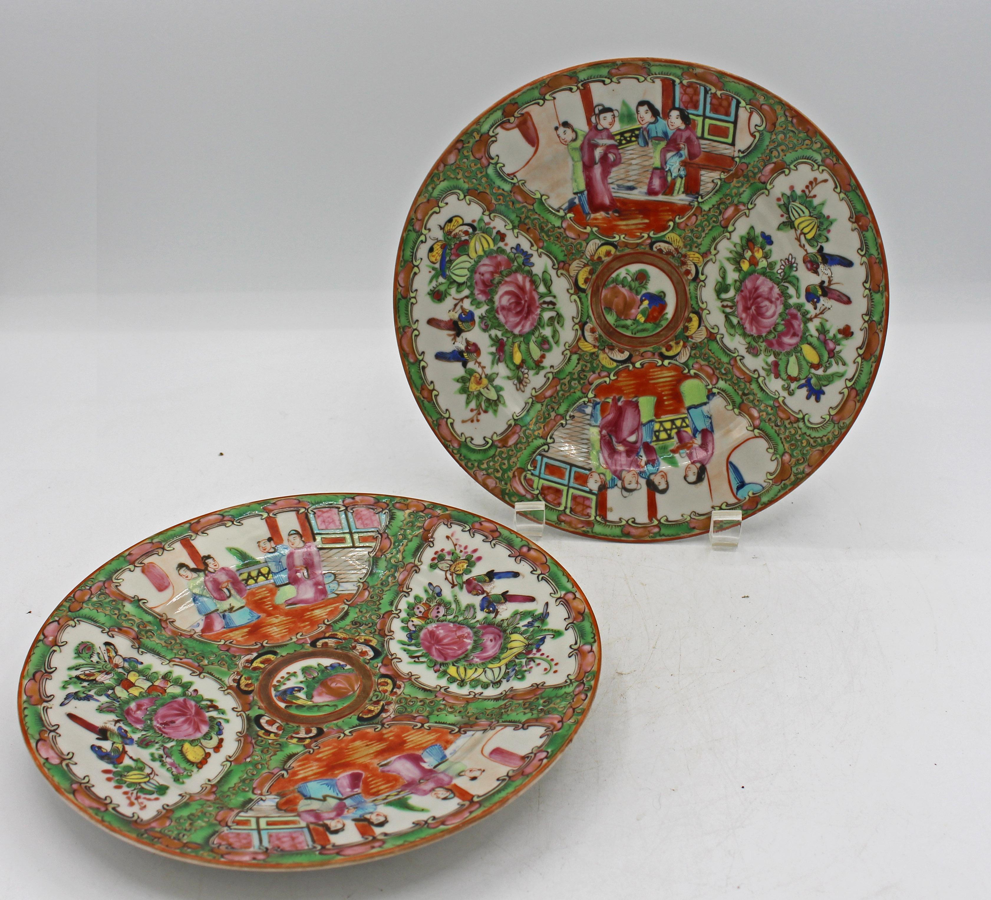2nd quarter 20th century set of 6 Chinese export Rose Medallion plates. Salad, tea or luncheon size. Very well decorated & finely detailed. Good condition. 

8 3/8