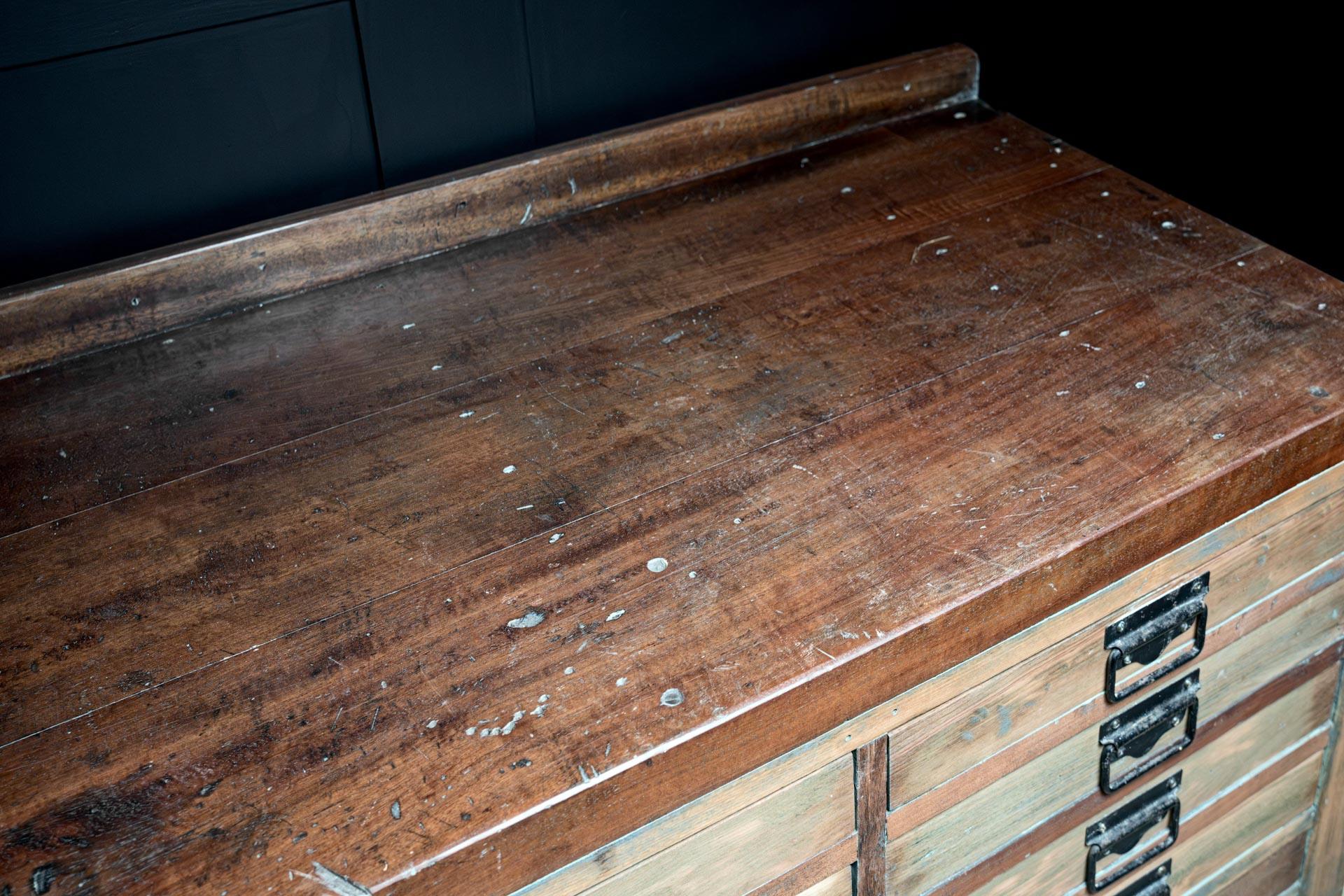 Second world war Spitfire 'apprentice piece' engineers bench. For Sale 2