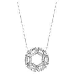 Secret Circles Baguette-Diamant-Anhänger-Halskette 14K Weißgold 0,60 Gesamtkaratgewicht