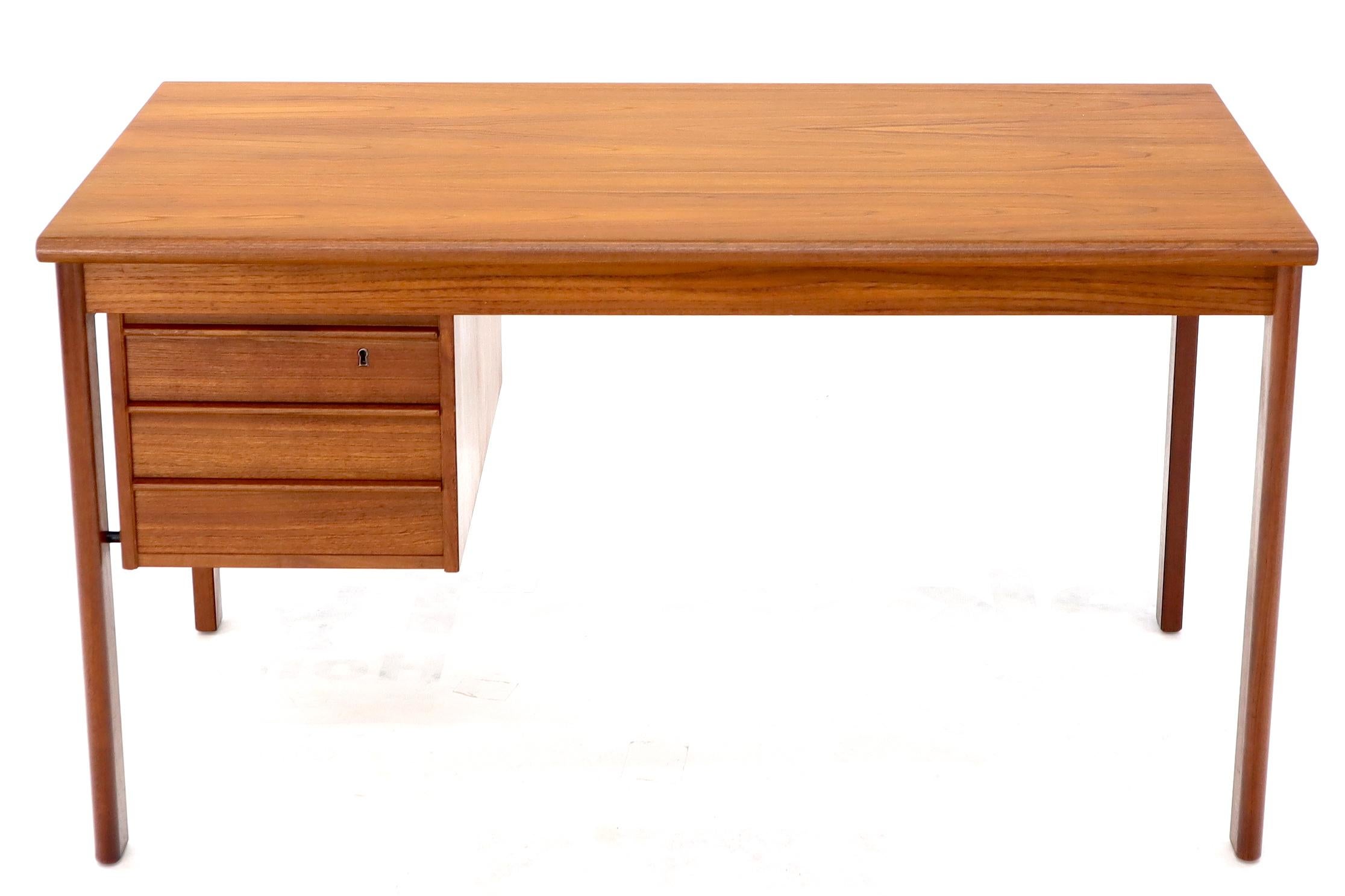 Secret Compartment Sliding Top Danish Mid-Century Modern Teak Desk In Good Condition In Rockaway, NJ
