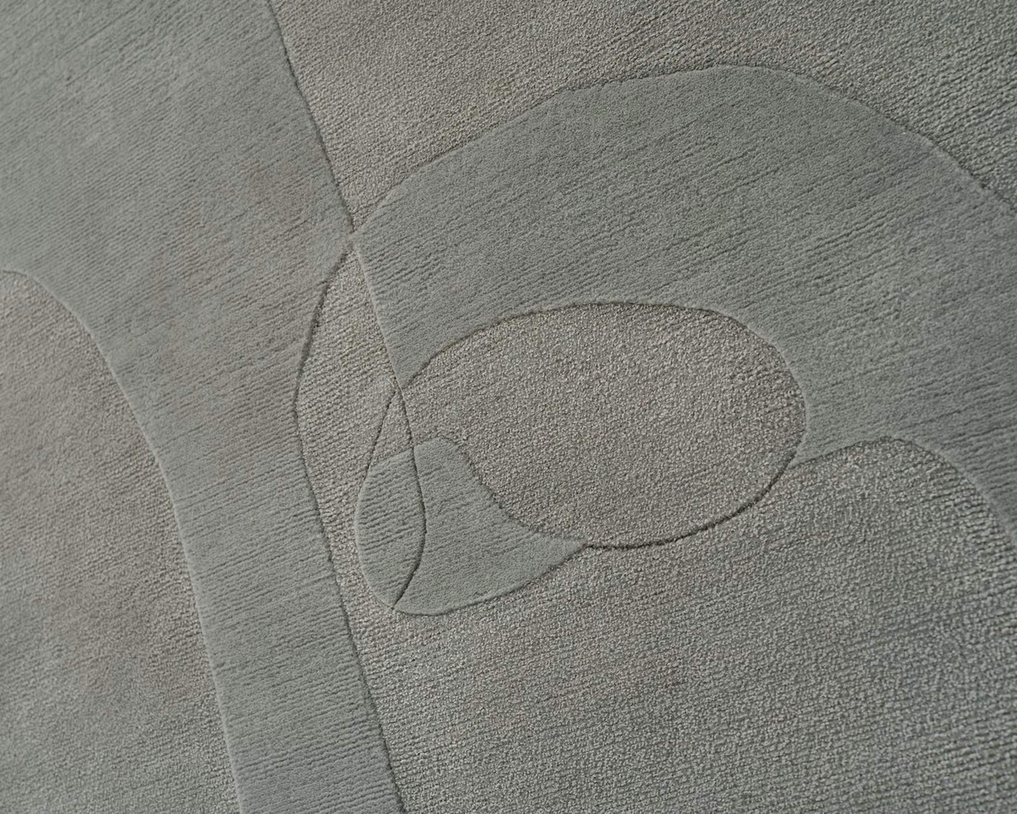 Handgefertigter Teppich „Secret Mind“ von Linie Design, 240 cm, Wolle und Seide (Indisch) im Angebot