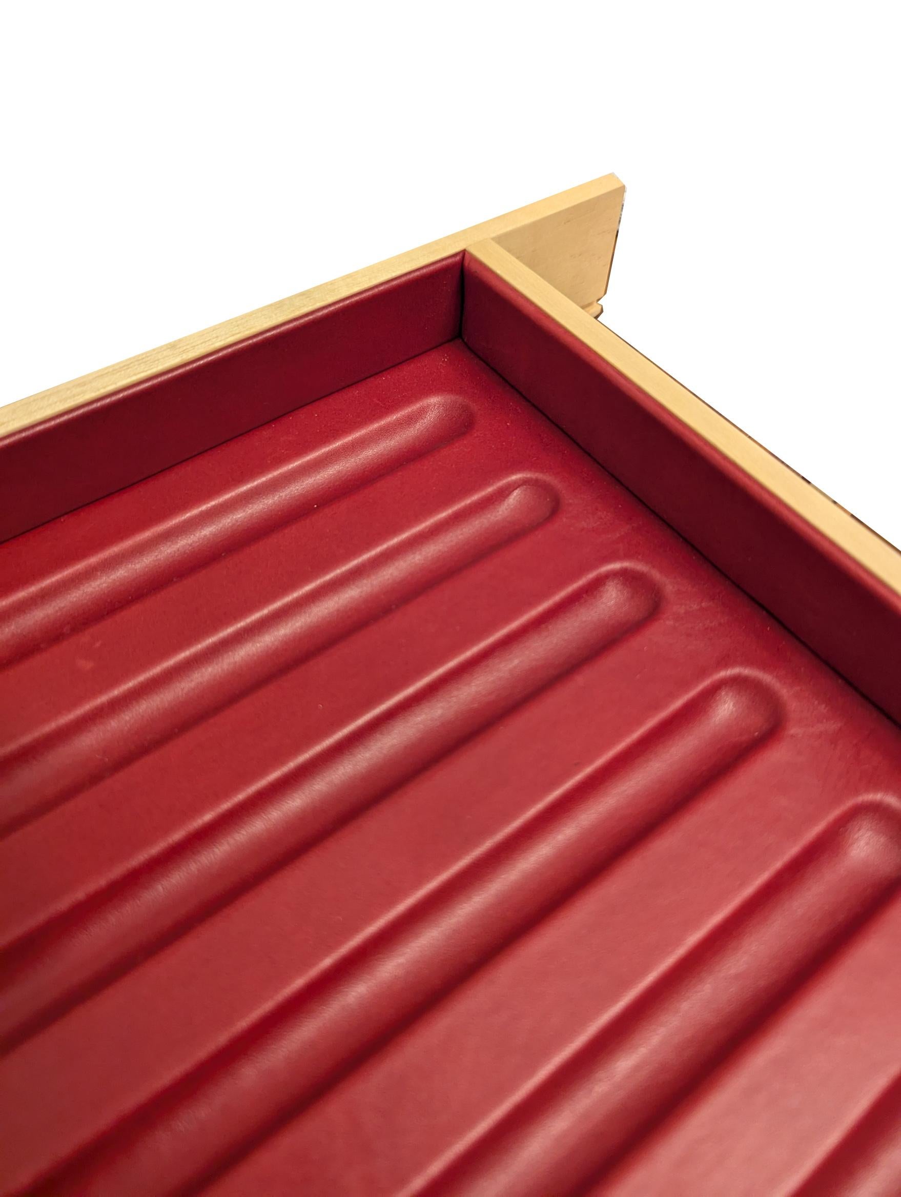 Caja expositora para bolígrafos secretos. Ébano de Macassar y Shagreen. Interior de cuero rojo Siglo XXI y contemporáneo en venta