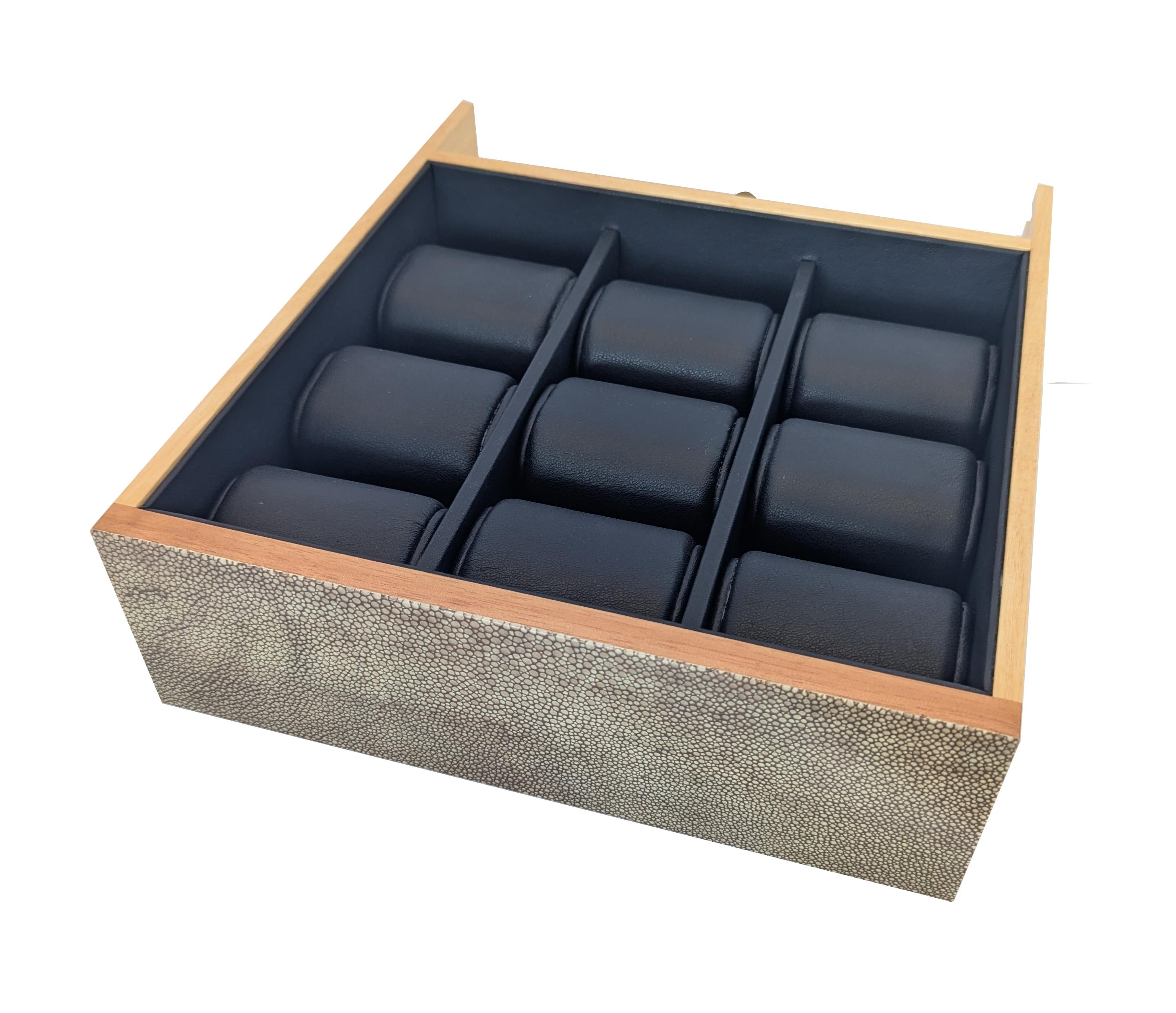 Caja expositora secreta para joyas y bolígrafos. Piel de ébano de Macassar y Shagreen. Níquel en venta