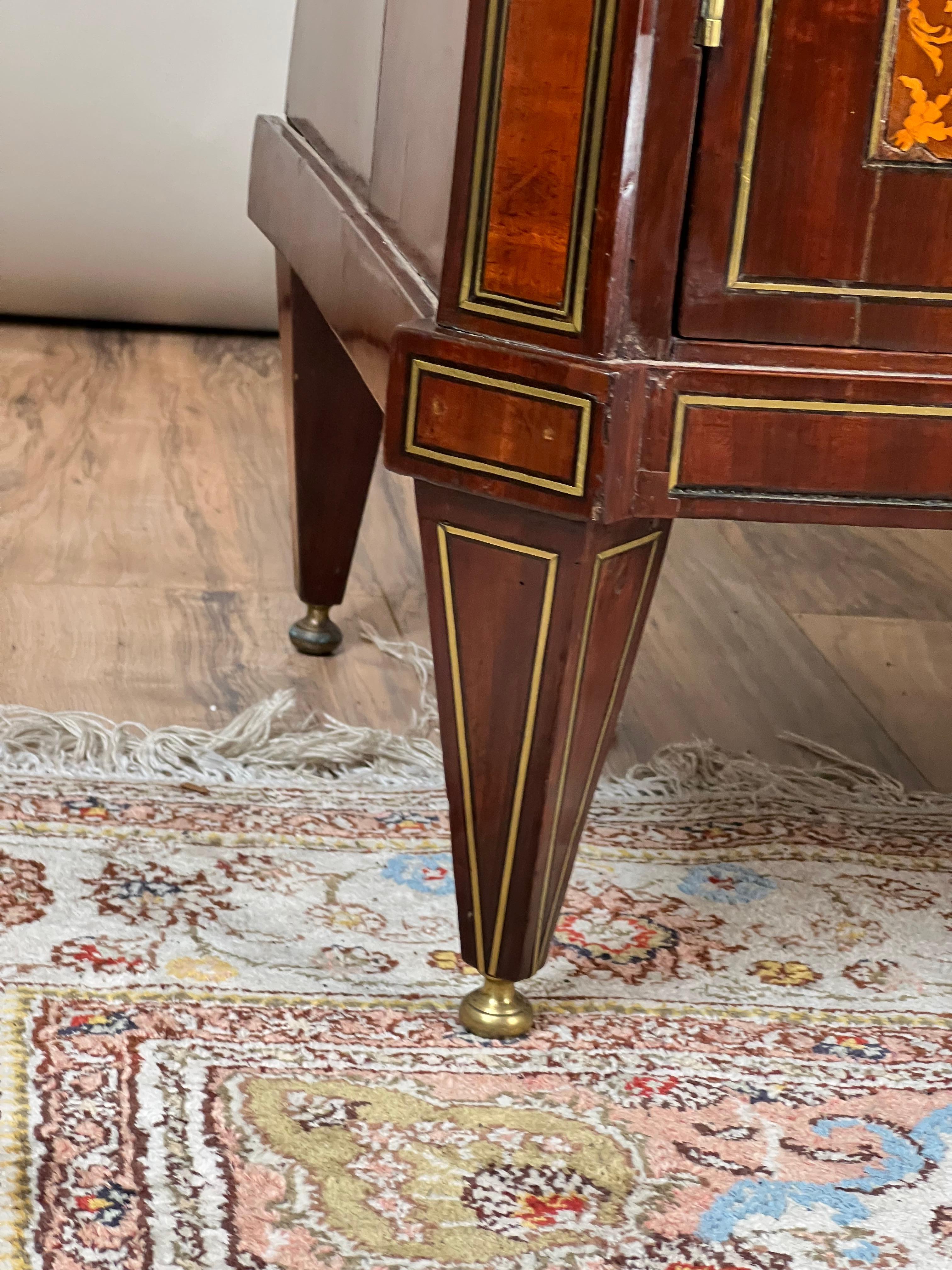 Secrétaire à abattant d'époque French Louis XVI Style Secretary c. Fin du 19ème siècle. en vente 5