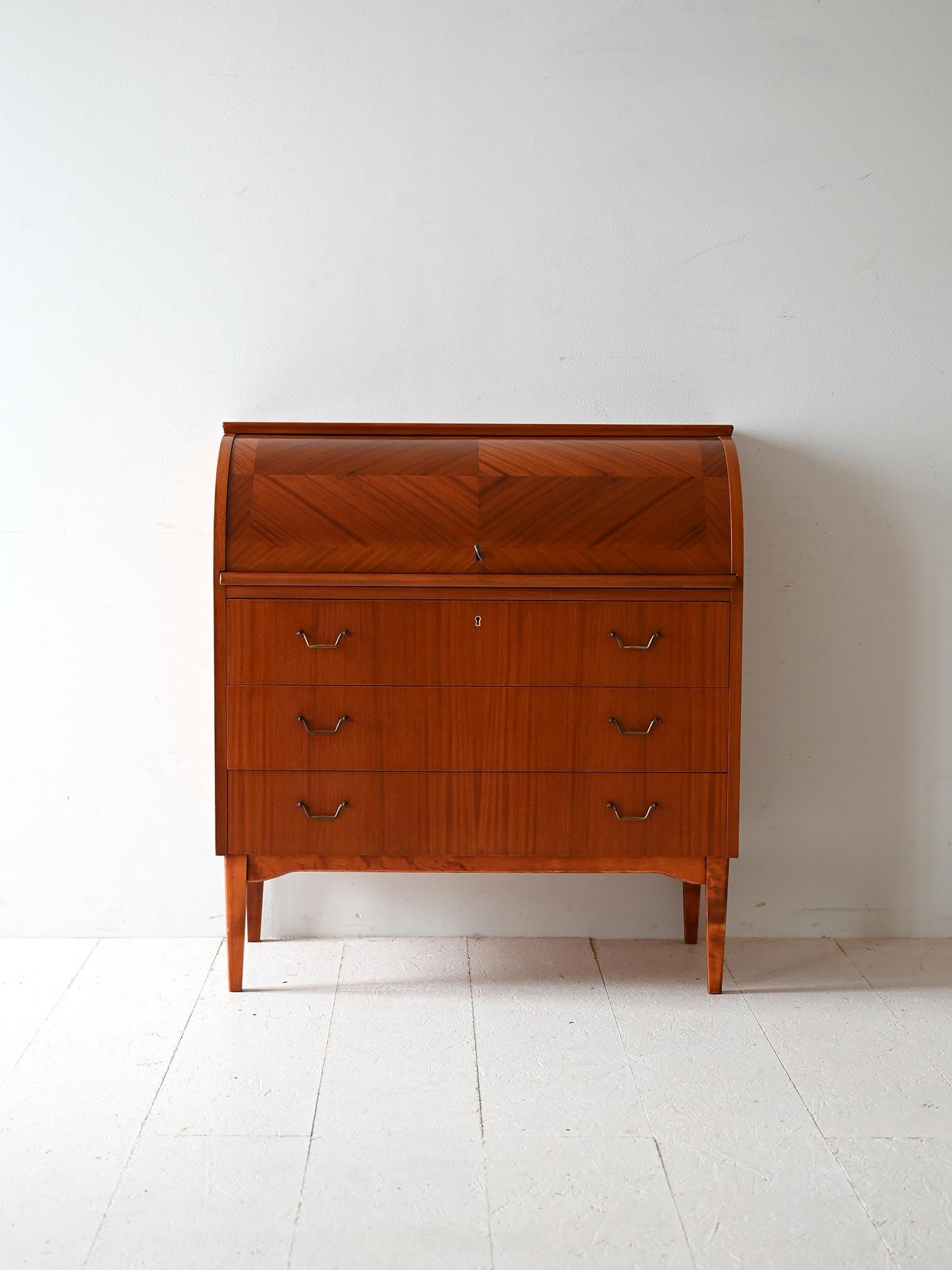 Scandinavo moderno Secretaire anni ’50 con chiusura a rullo in vendita