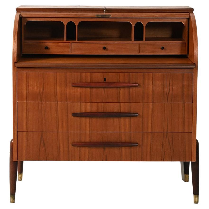 Secretaire anni ’50 in teak maniglie scolpite allungate