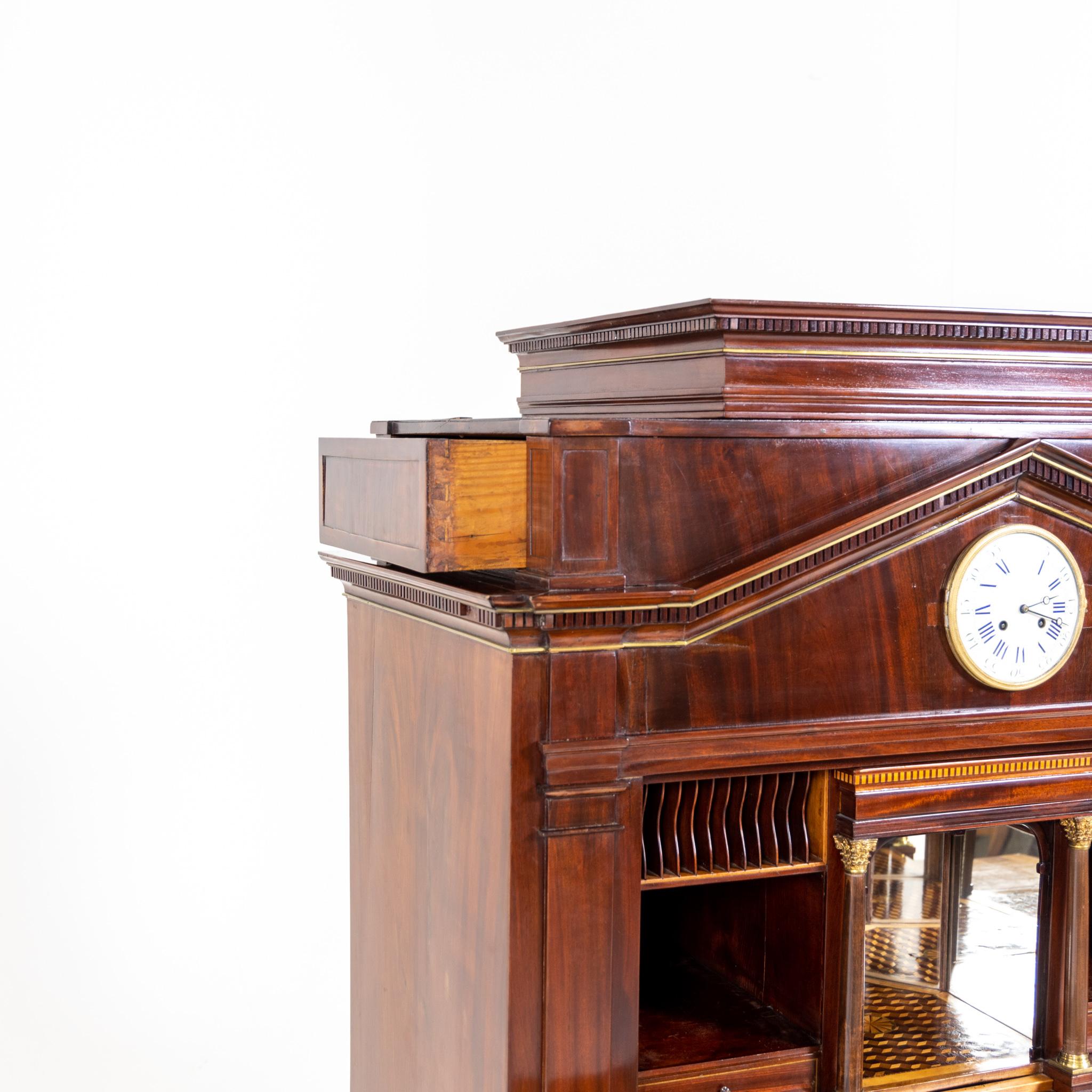 Neoclassiacal Mahogany Secretaire with Clock, Probably Berlin around 1800 In Good Condition For Sale In Greding, DE