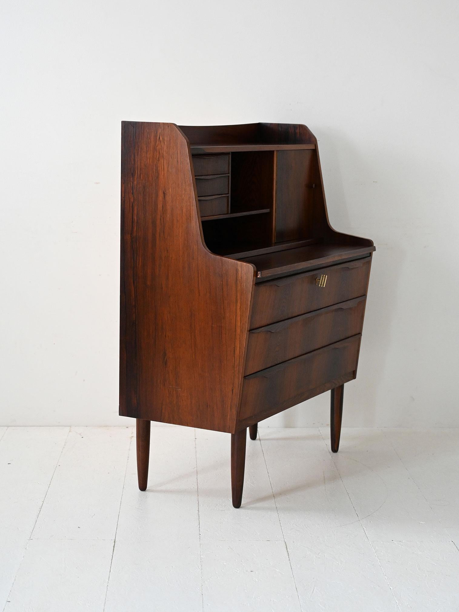 Skandinavischer Palisander-Sekretär aus den 1950er/60er Jahren (Scandinavian) im Angebot