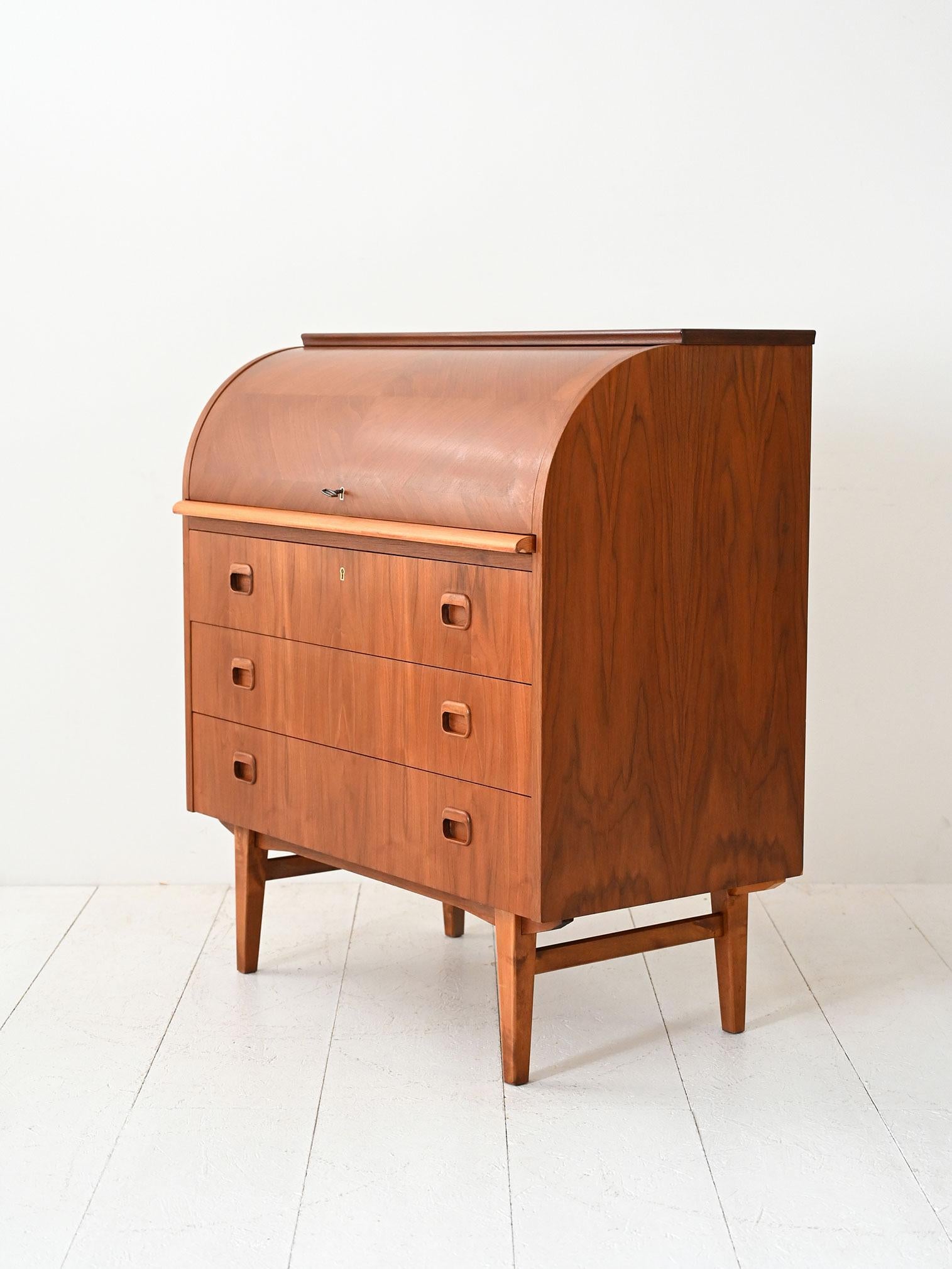 Scandinavian vintage teak secrétaire In Good Condition For Sale In Brescia, IT