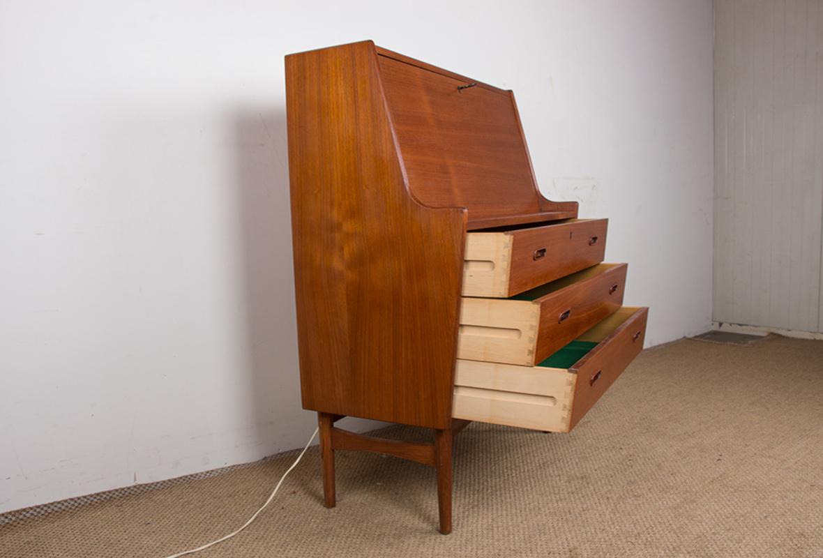 Segreteria, scrivania danese in teak modello 37 di Arne Wahl Iversen per Vinde Mobelfabrik in vendita 5