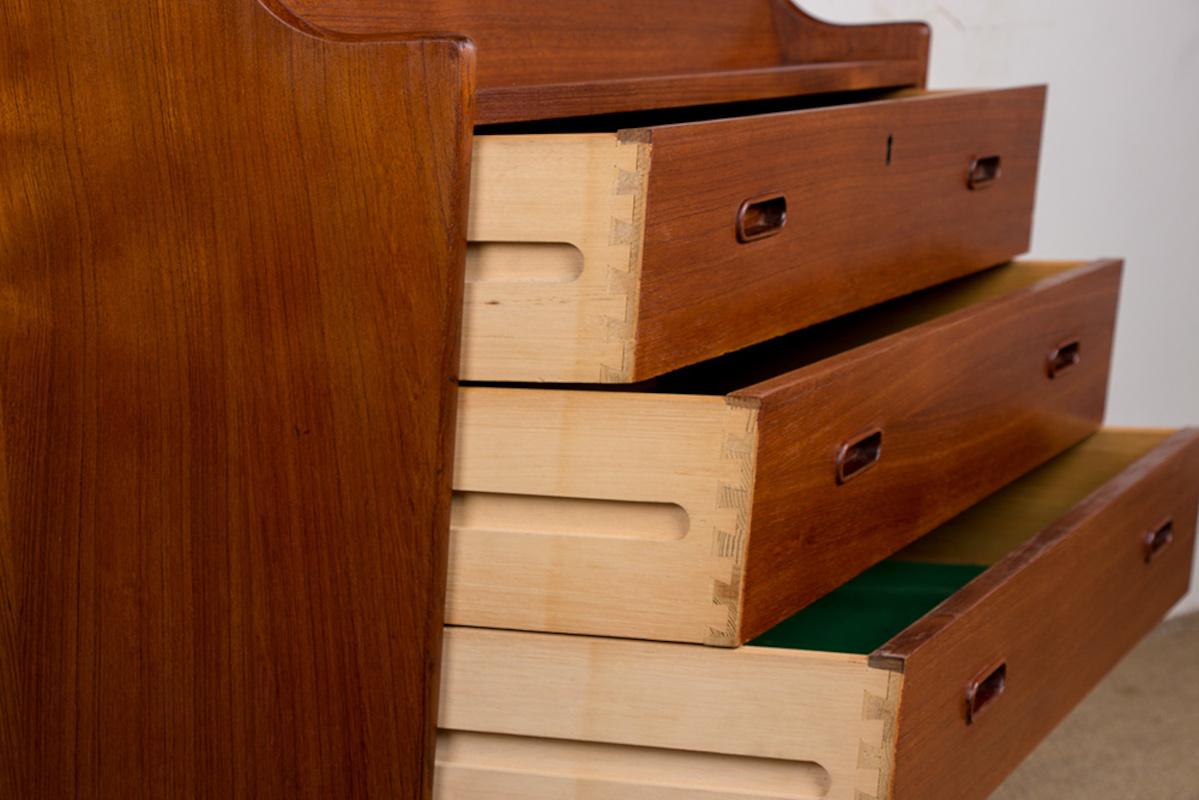 Segreteria, scrivania danese in teak modello 37 di Arne Wahl Iversen per Vinde Mobelfabrik in vendita 6
