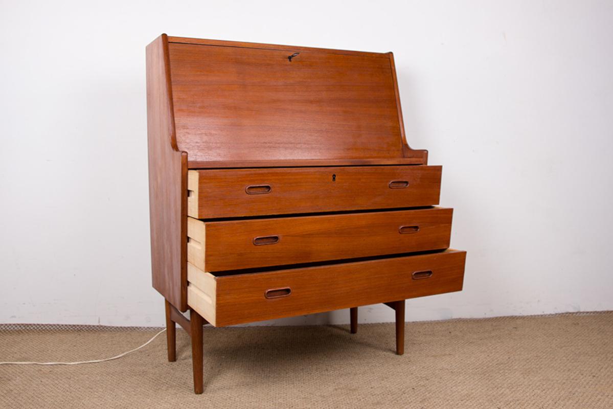 Segreteria, scrivania danese in teak modello 37 di Arne Wahl Iversen per Vinde Mobelfabrik in vendita 8