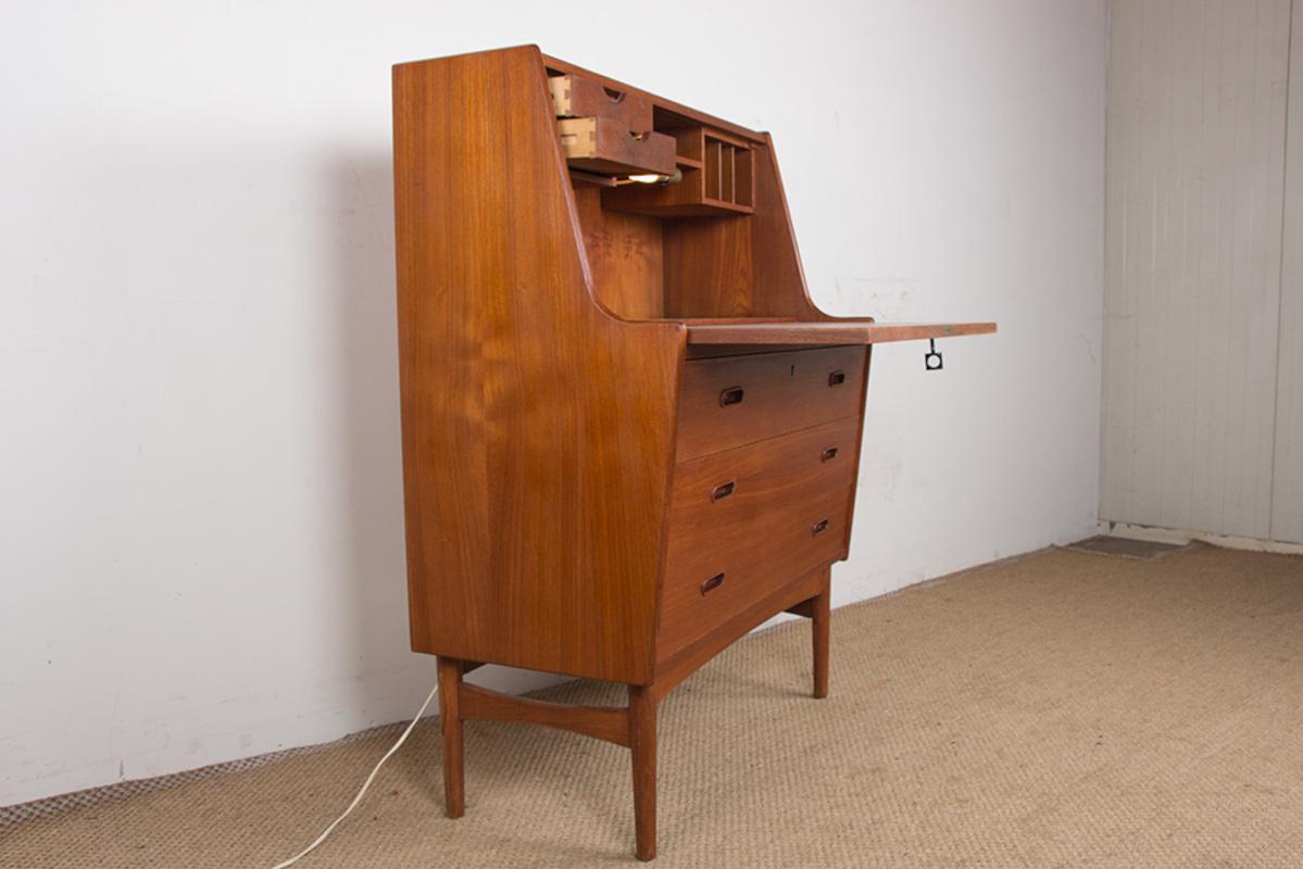 Segreteria, scrivania danese in teak modello 37 di Arne Wahl Iversen per Vinde Mobelfabrik in vendita 2
