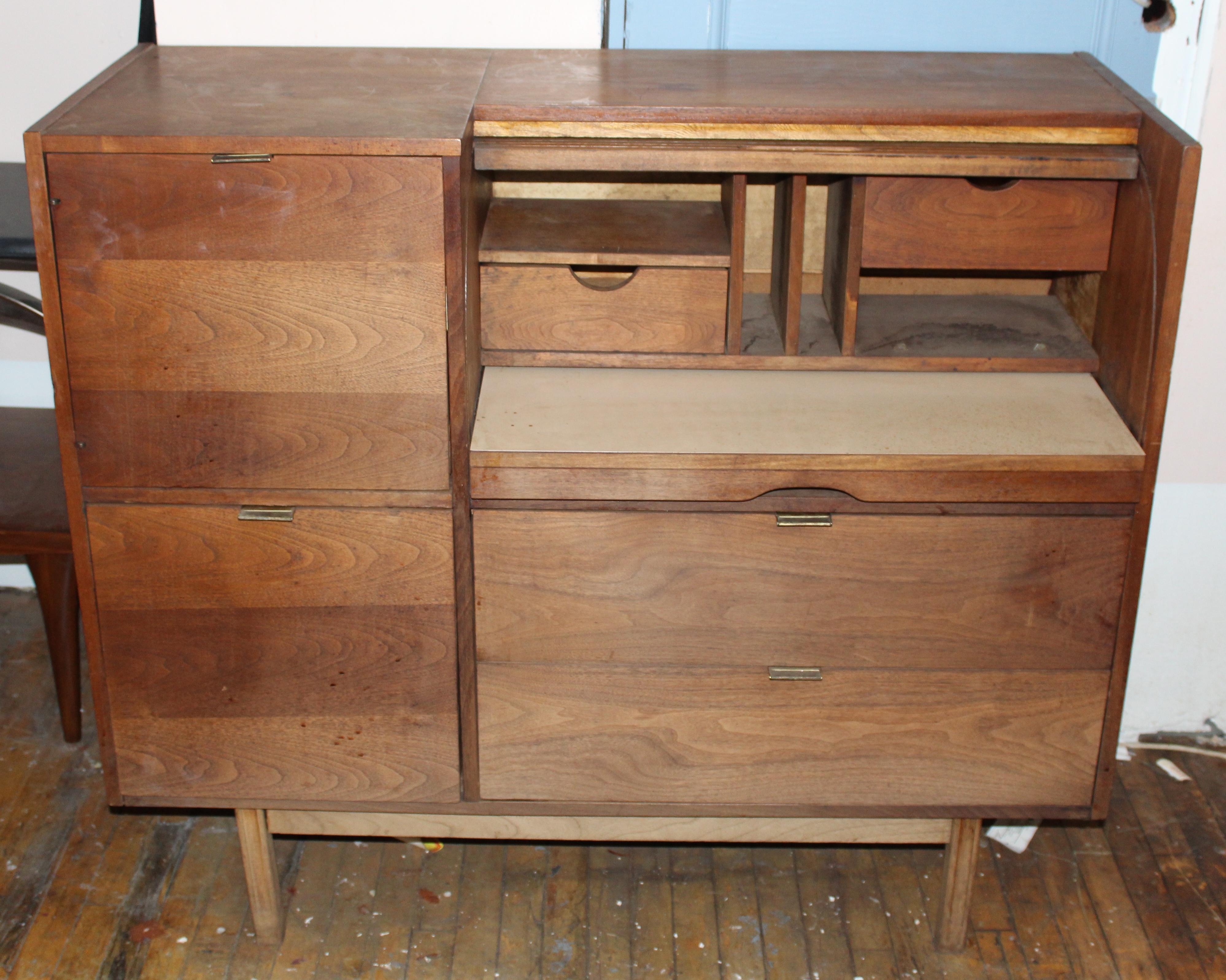 Sekretär Schreibtisch von Hooker Furniture (Moderne der Mitte des Jahrhunderts) im Angebot