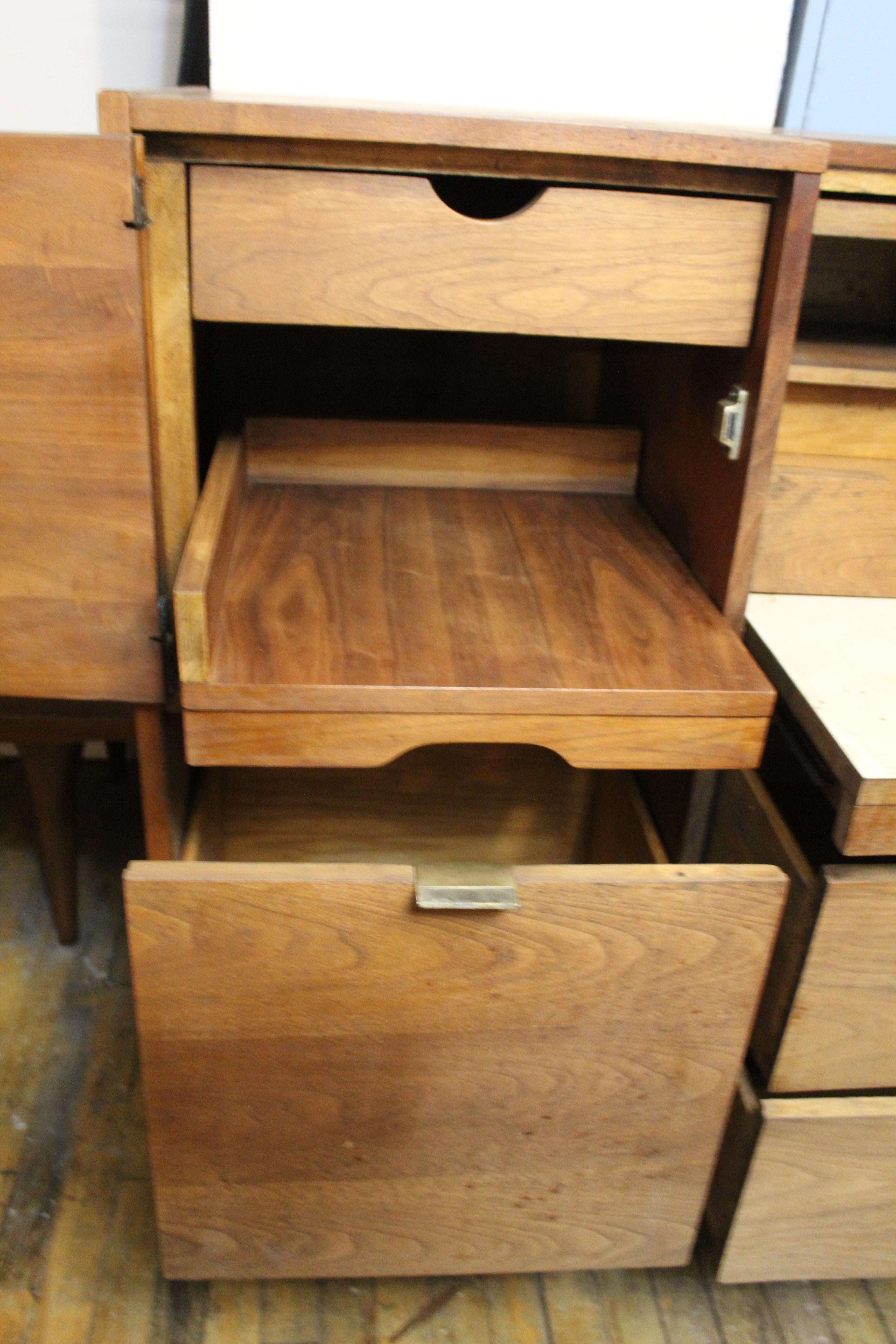 Sekretär Schreibtisch von Hooker Furniture (20. Jahrhundert) im Angebot