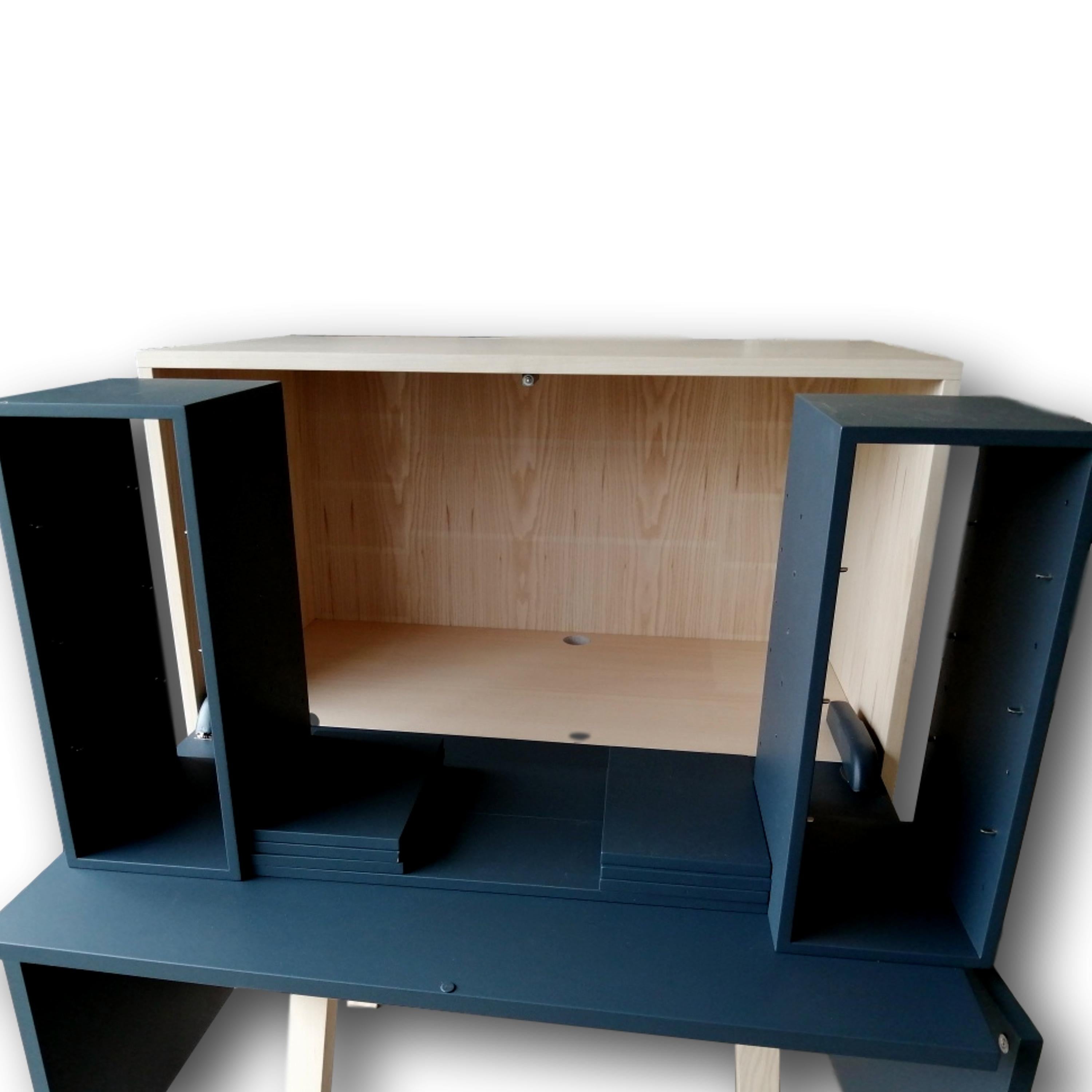 Dunkelblauer Sekretär-Schreibtisch aus Holz, skandinavisches Design von Eric Gizard, Paris im Zustand „Neu“ im Angebot in Landivy, FR