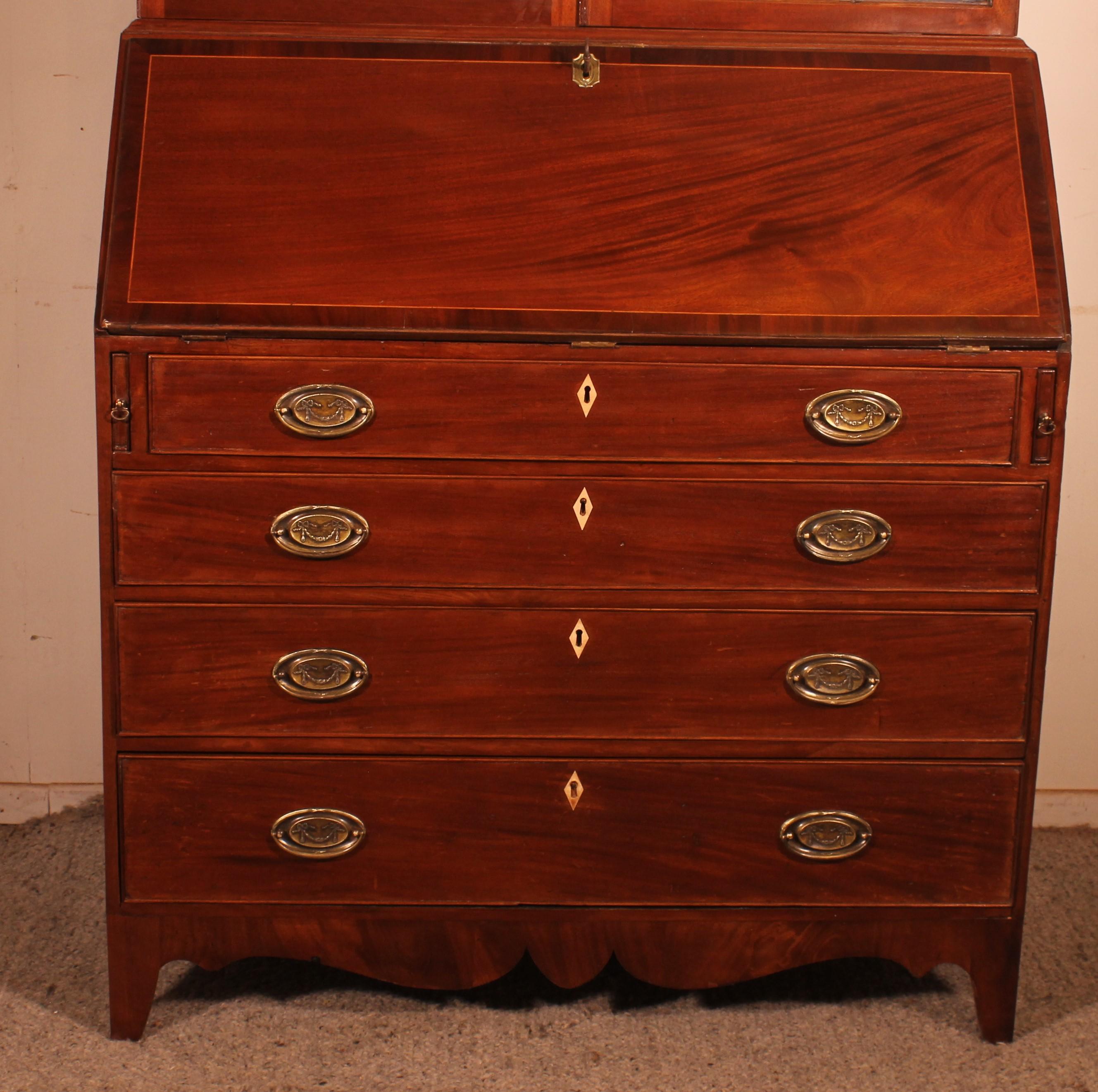 Secretary from the Beginning of the 19th Century in Mahogany, England For Sale 3