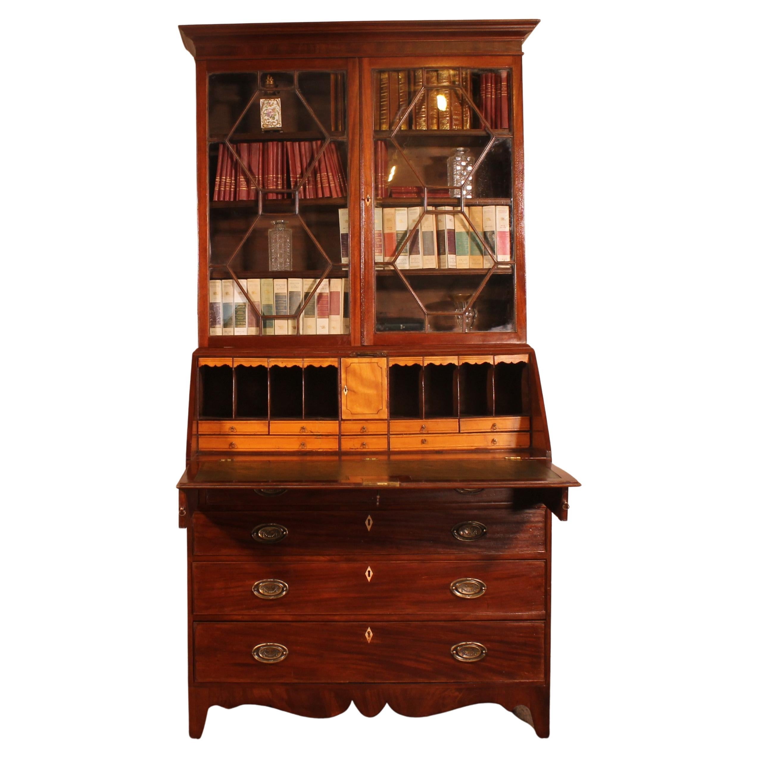 Secretary from the Beginning of the 19th Century in Mahogany, England For Sale