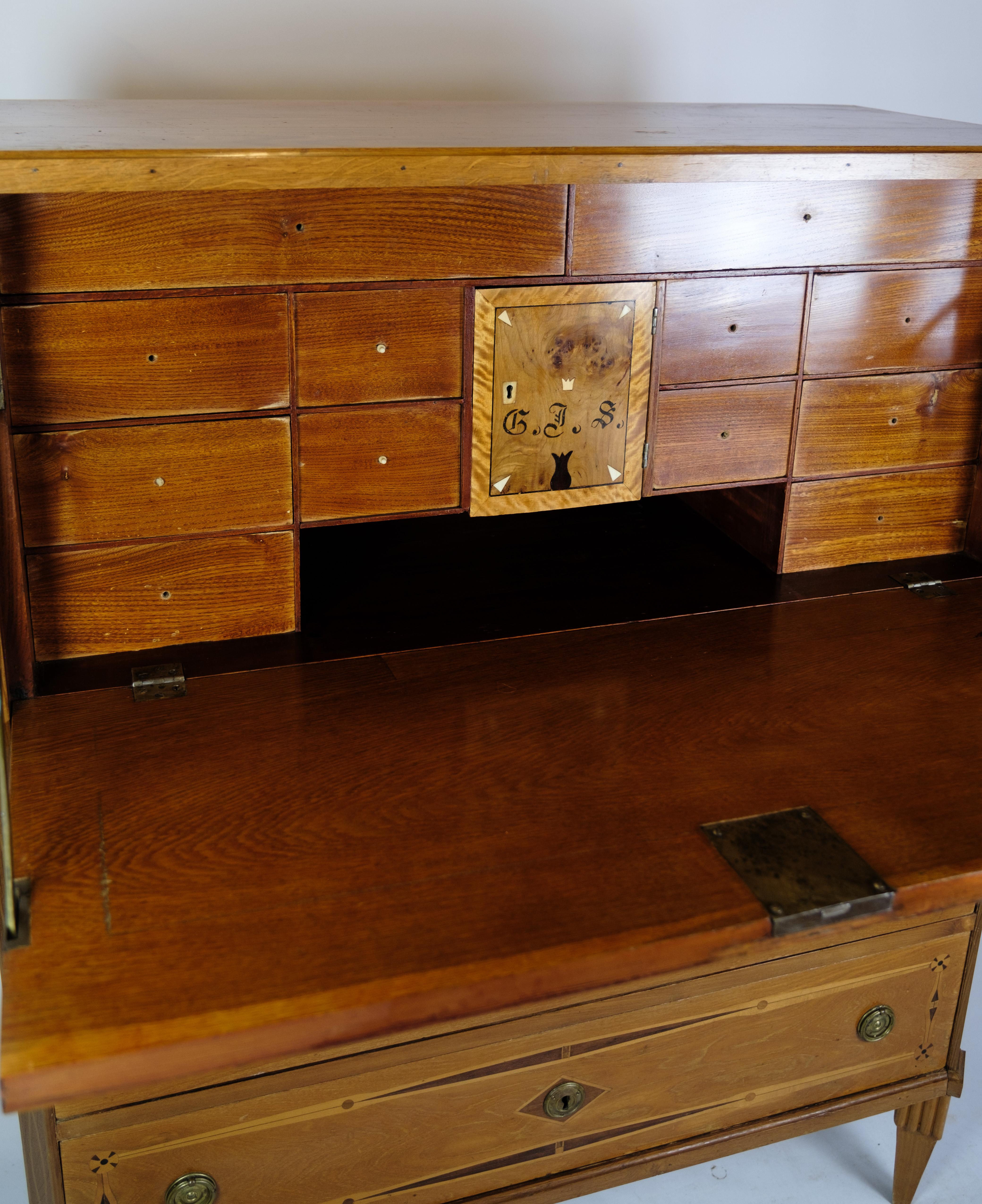 Secretary in Mahogany With Inlaid wood and Brass Handles from the 1790s For Sale 7