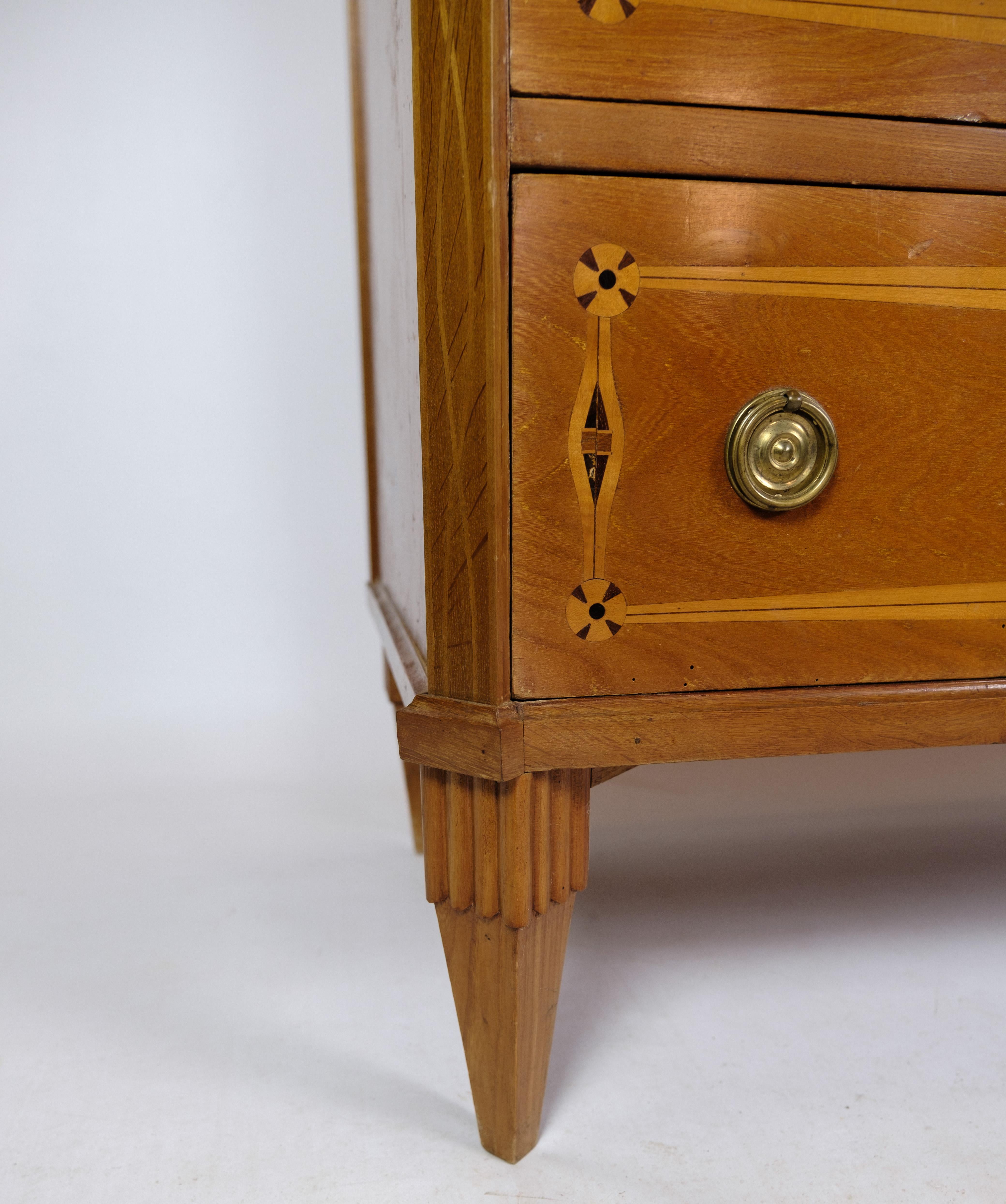 Secretary in Mahogany With Inlaid wood and Brass Handles from the 1790s In Good Condition For Sale In Lejre, DK