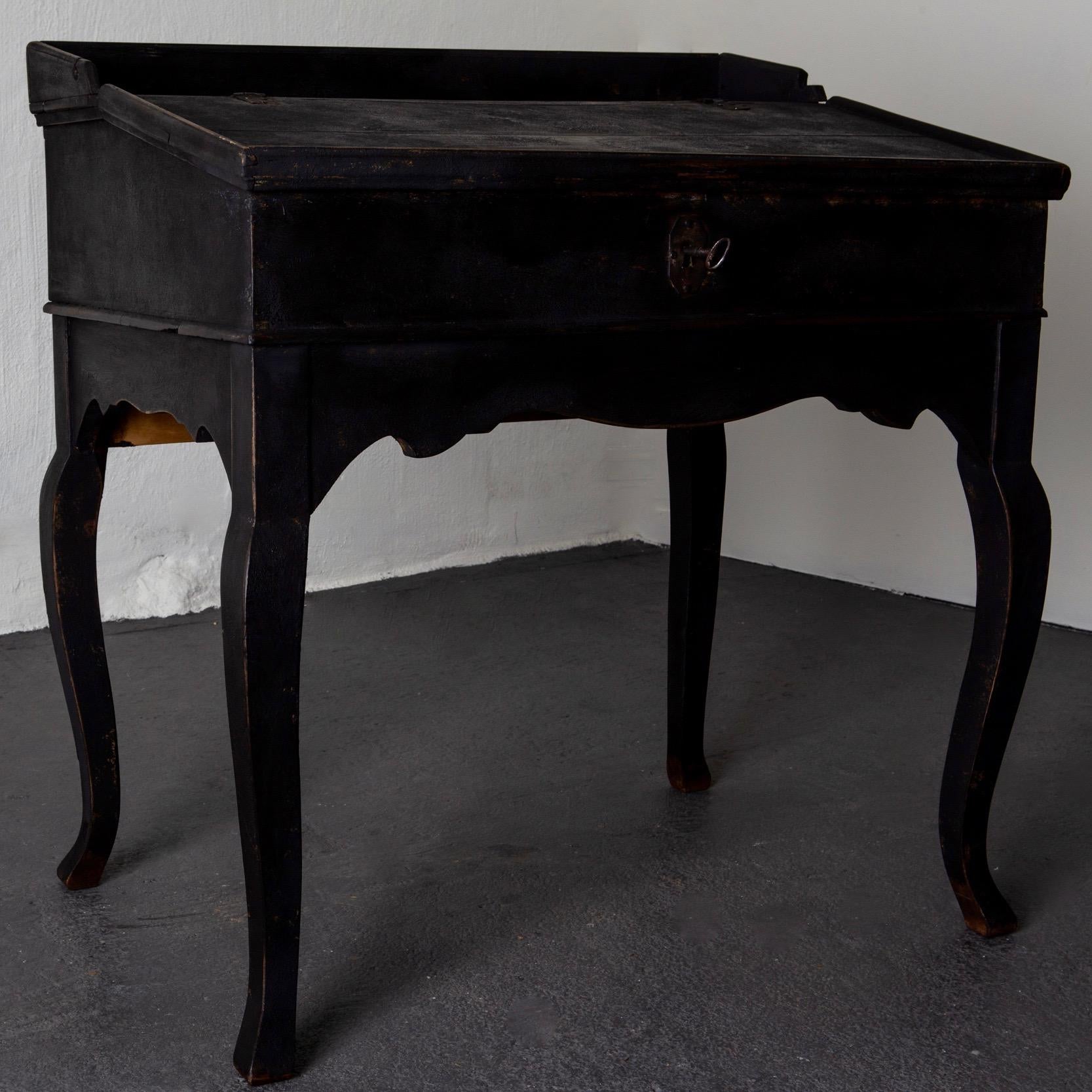 Secretary Writing Desk Swedish Black Blue Interior, 18th Century, Sweden In Good Condition In New York, NY