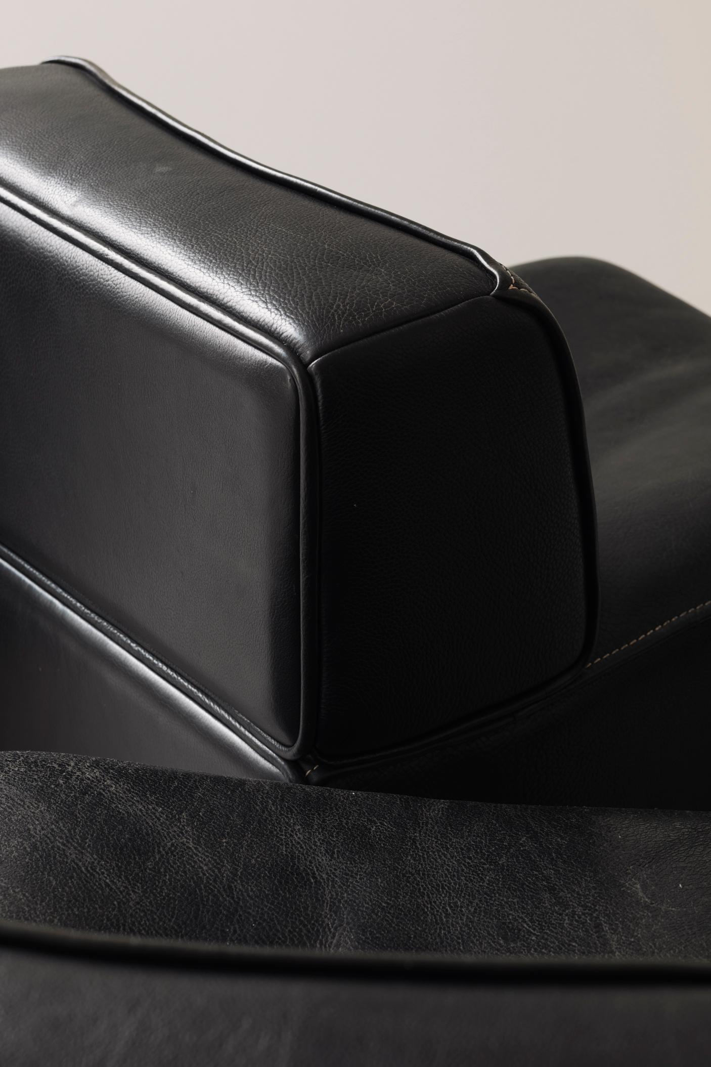 Sectional Black Leather ‘DS15’ Sofa Designed by De Sede, Switzerland, 1970s 12