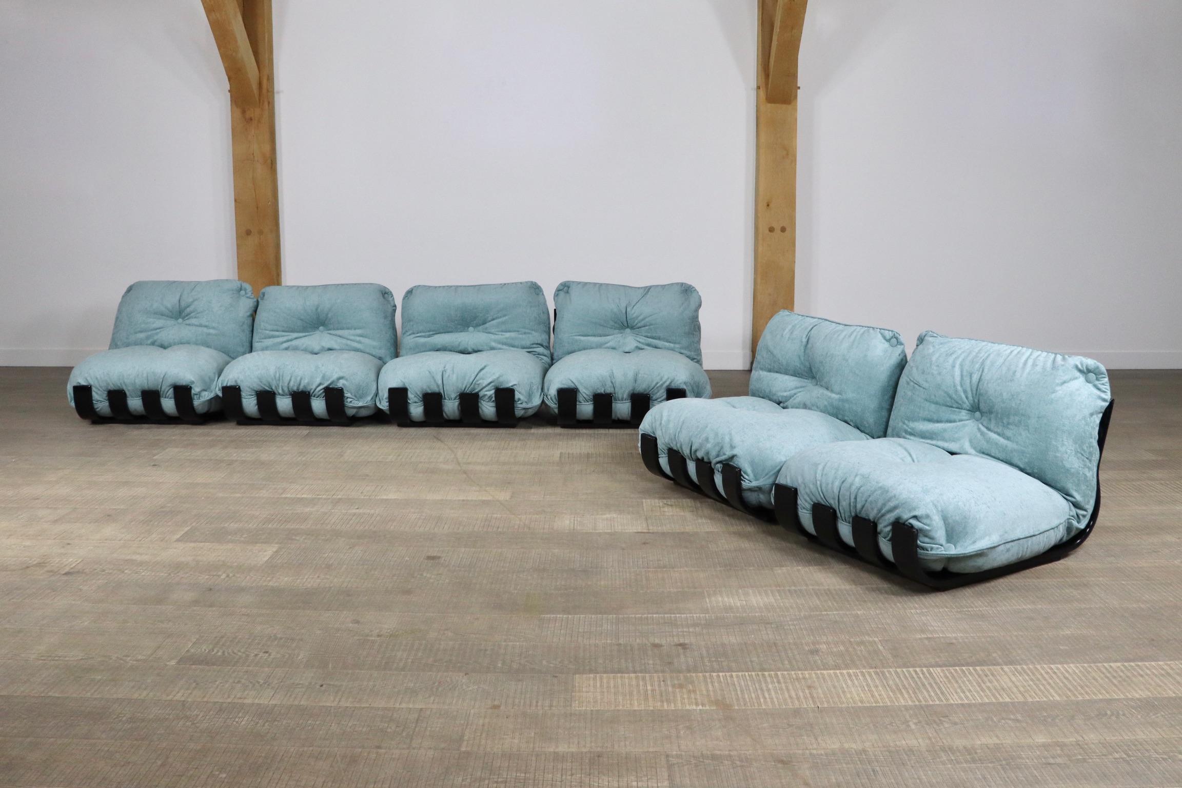 Sectional Gran Visir Sofa in Blue Velvet by Luciano Frigerio, Italy, 1970s For Sale 4