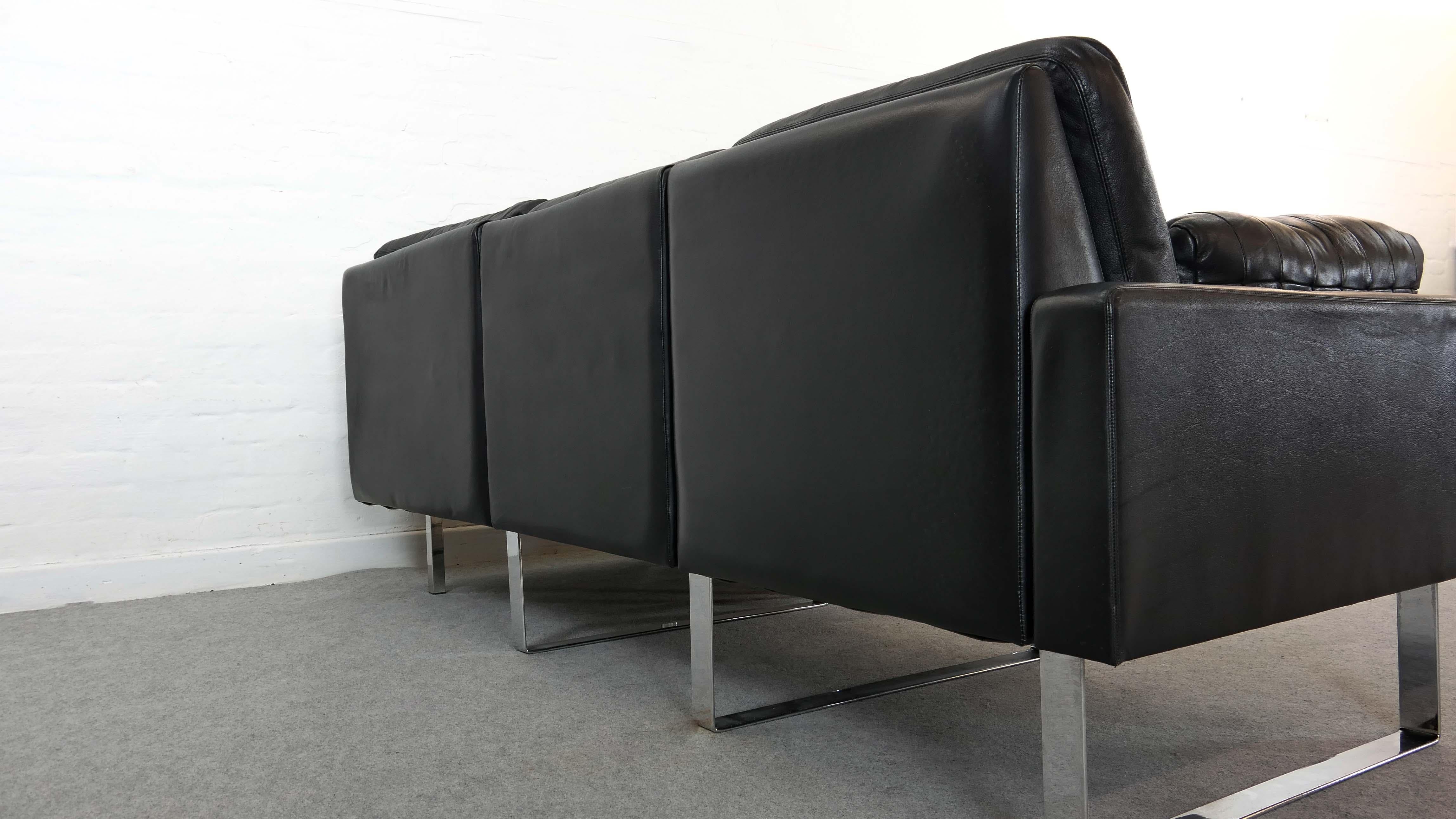 Sectional Modular Conseta Sofa on Runners by COR, Germany in Black Leather  In Good Condition In Halle, DE