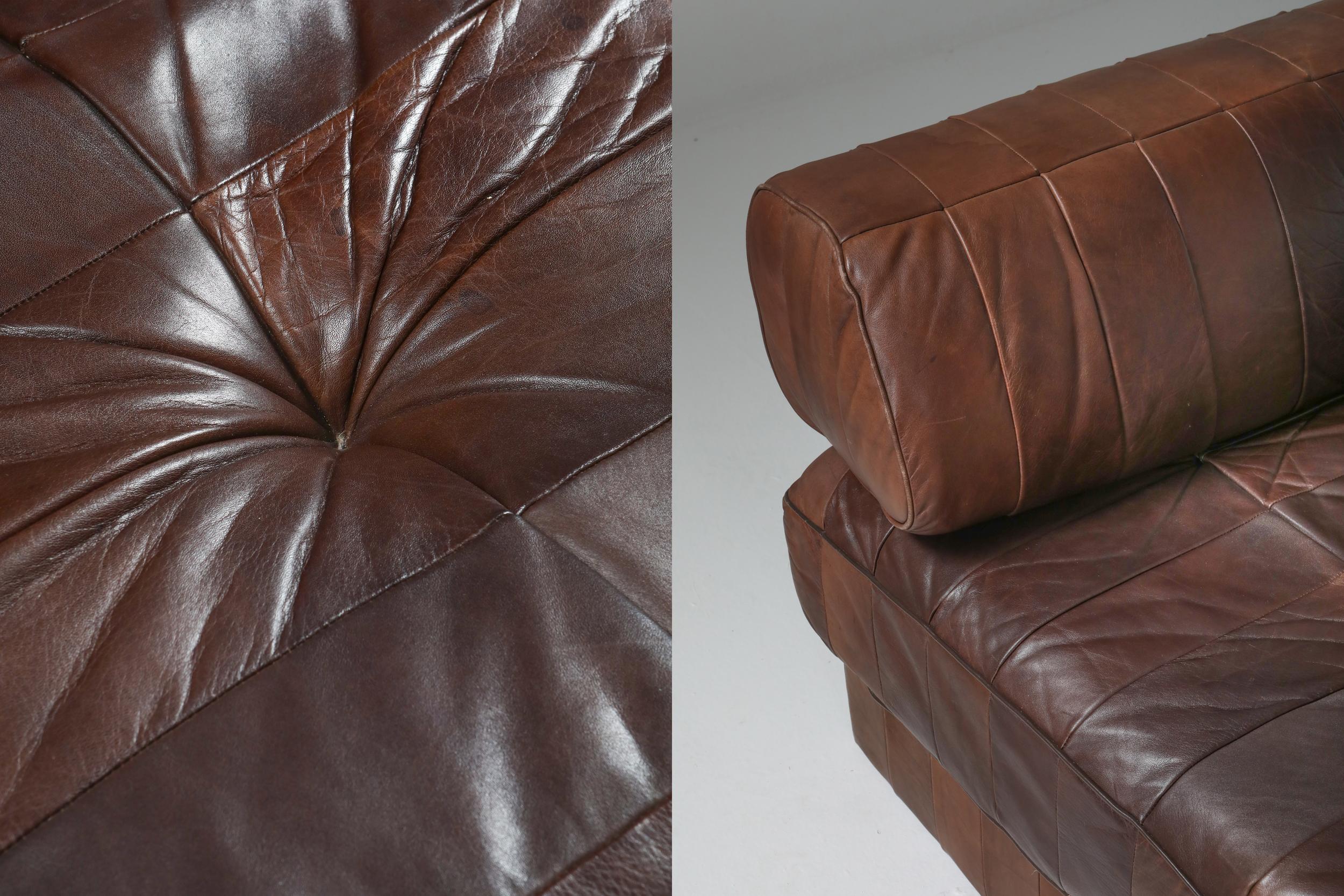 Modulares Sofa aus Leder mit Patchwork-Muster von De Sede Schweiz 9