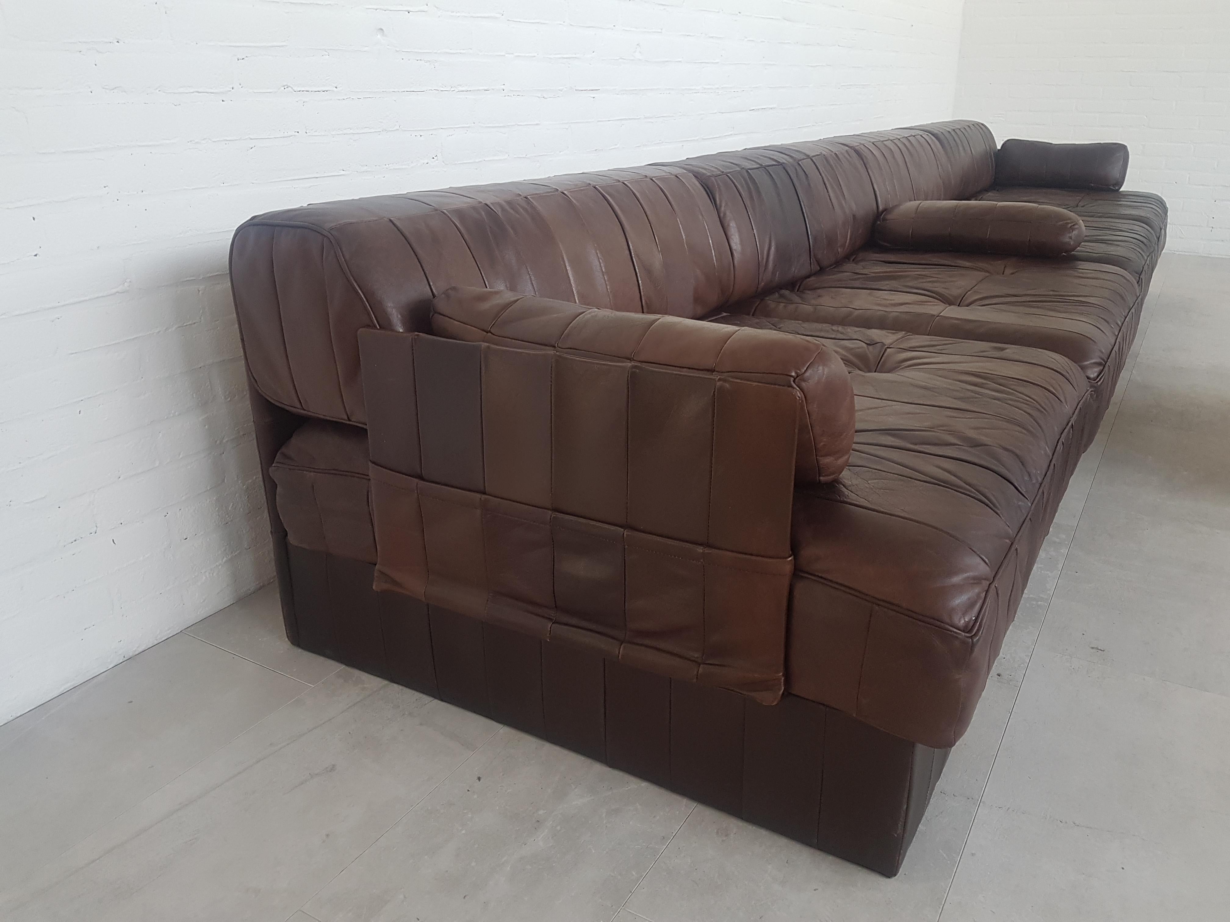Sectional Patchwork Brown Leather De Sede DS 88 Sofa In Good Condition In Antwerp, BE