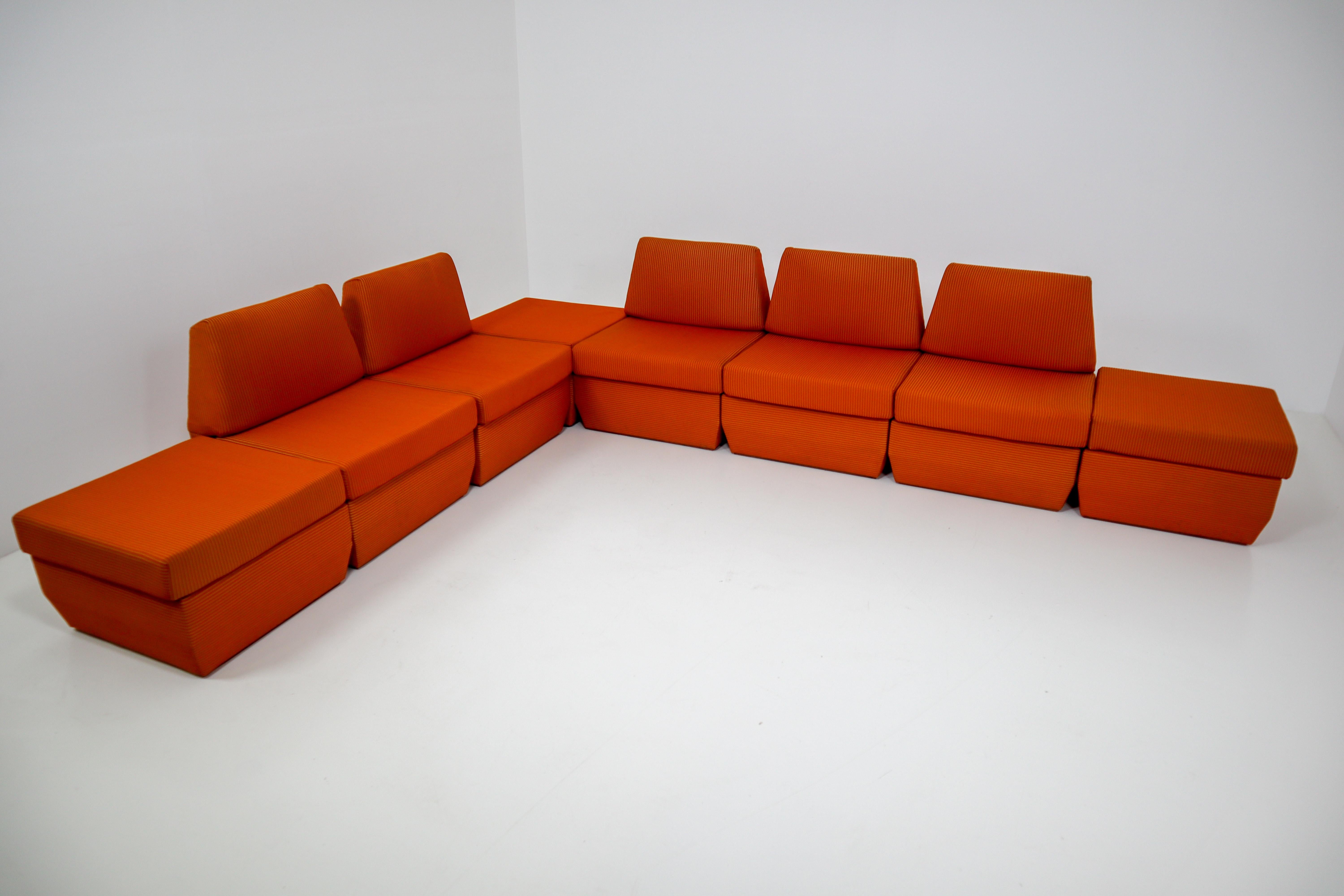 Wood Sectional Retro Sofa in Original Fabric with Extra Storage