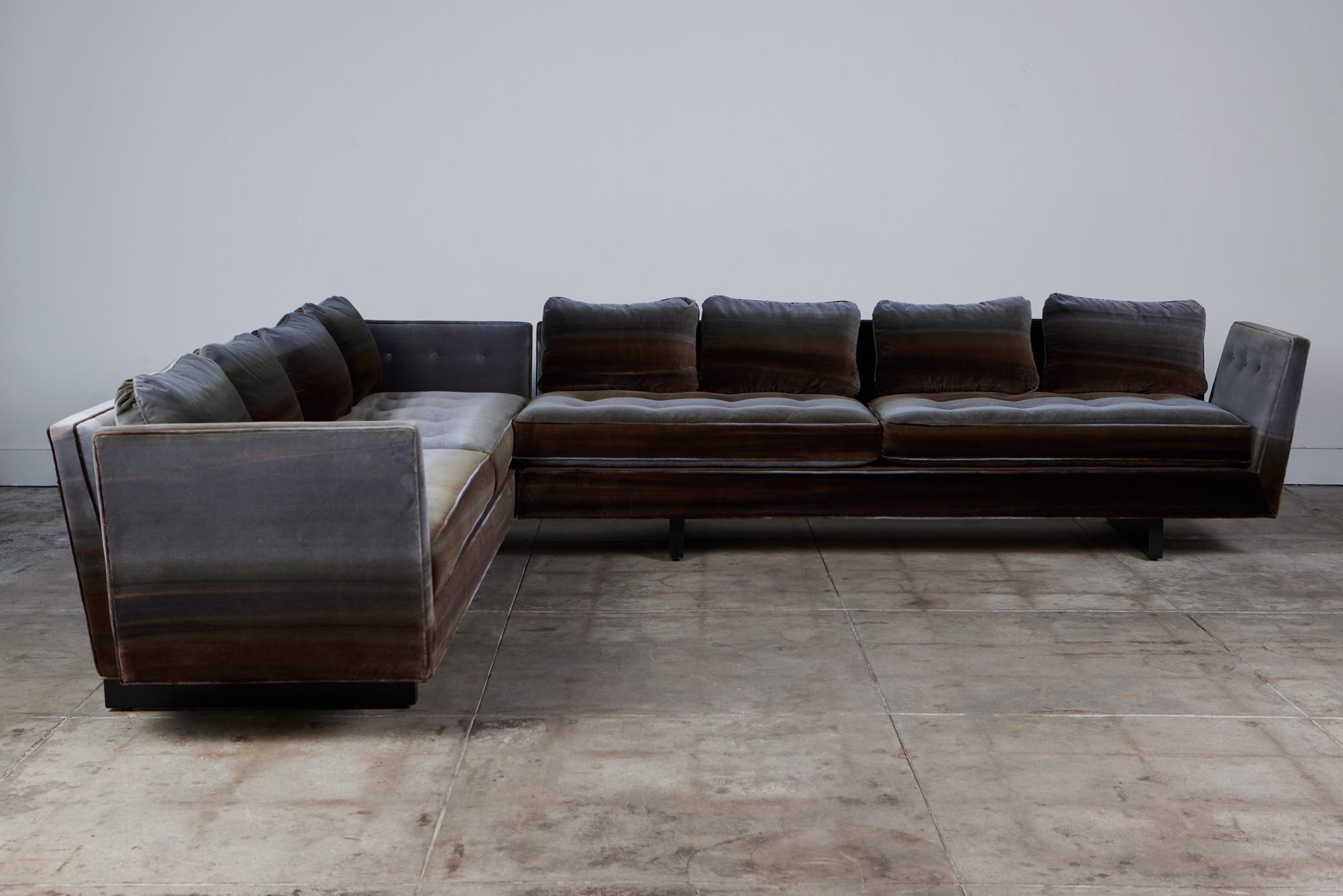 Sectional Sofa by Edward Wormley for Dunbar In Good Condition For Sale In Los Angeles, CA