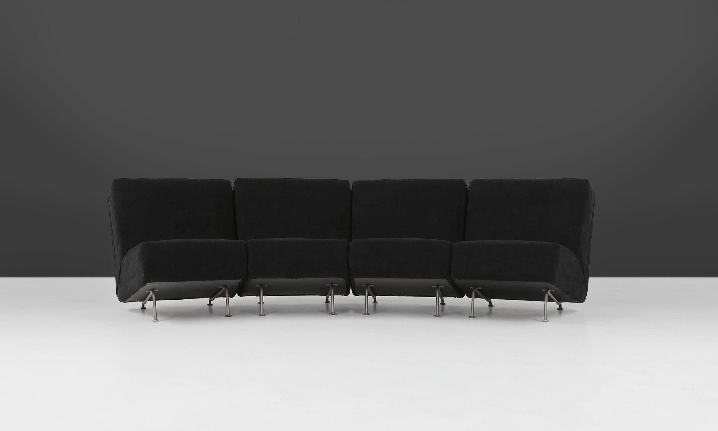 Sectional Sofa by the Dutch designer Theo Ruth for Artifort, ca. 1950 (Niederländisch) im Angebot