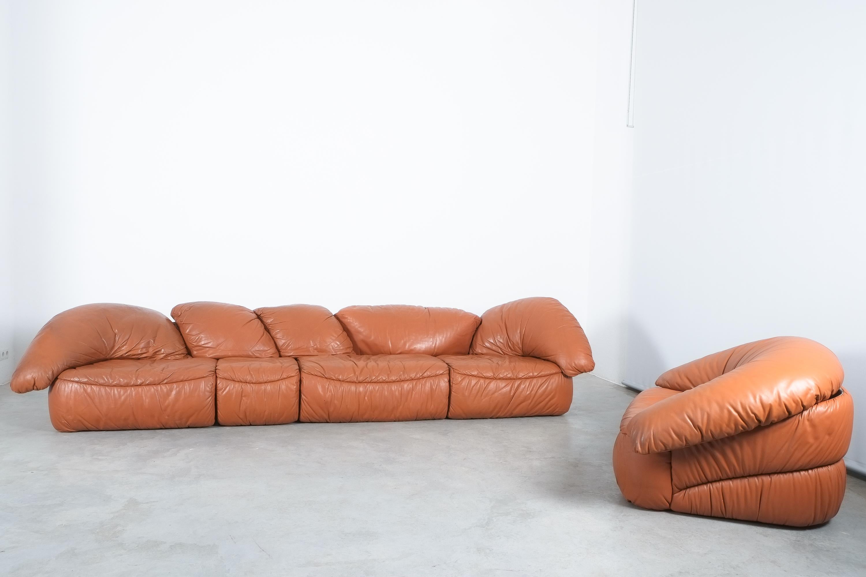 Rare vintage sculptural Croissant-ish Sofa Group (5 sectional elements + 1 chair) Wiener Werkstätte, Austria, circa 1970

Astonishingly well preserved freestanding mid-century sofa with a distinctive design and extraordinary shapes including one