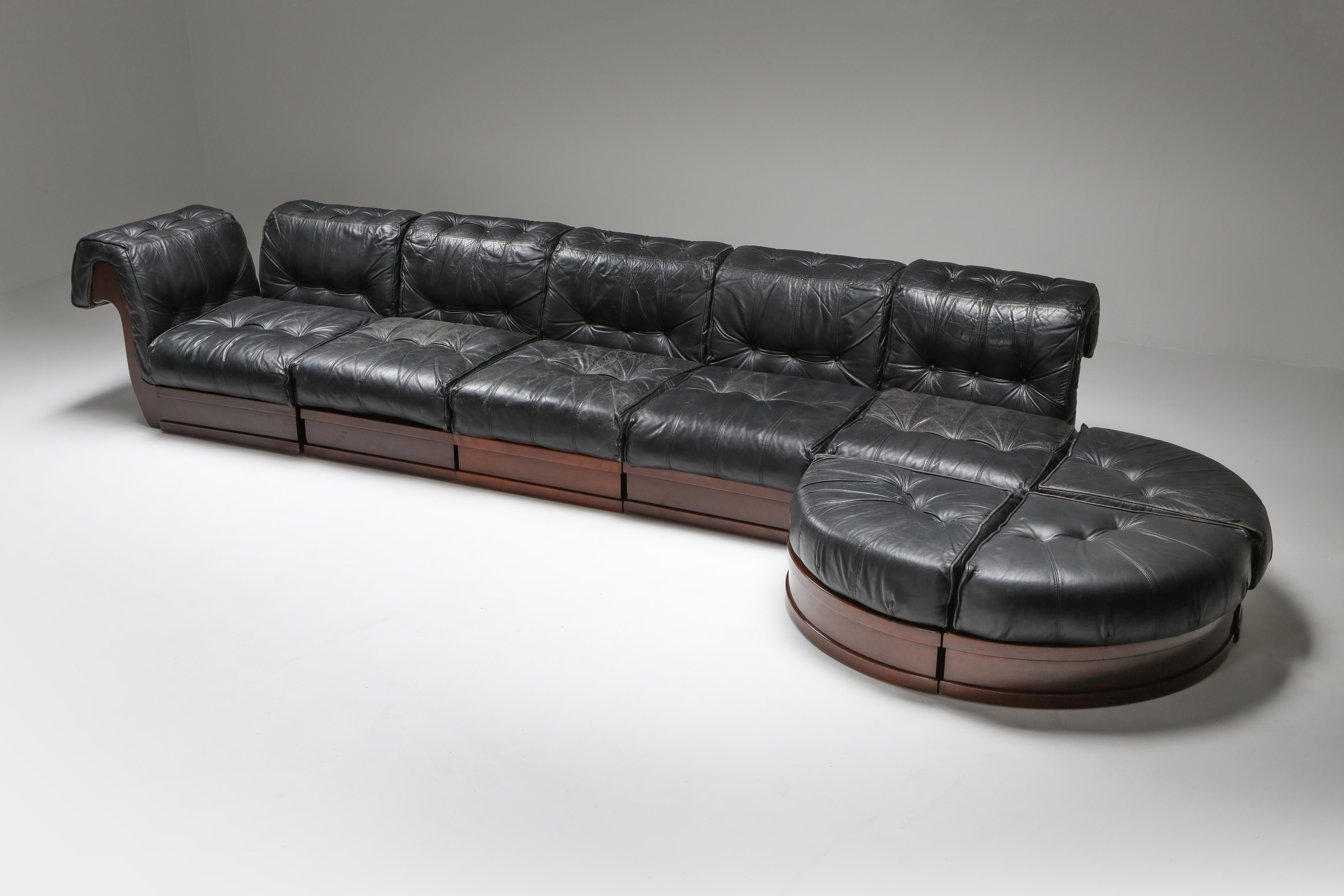 Sectional Sofa in Black Leather and Mahogany by Luciano Frigerio In Good Condition In Antwerp, BE