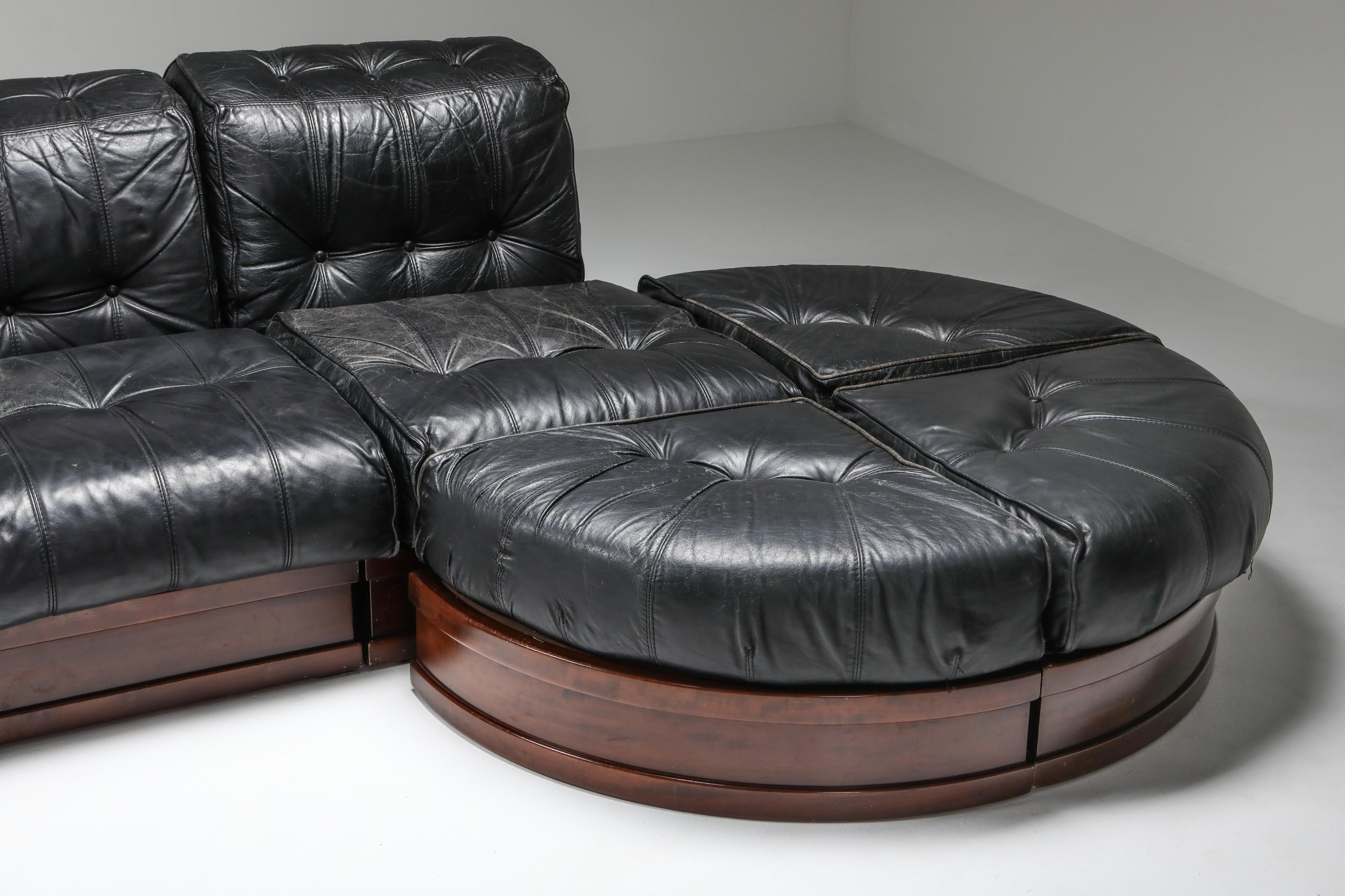 Sectional Sofa in Black Leather and Mahogany by Luciano Frigerio 1