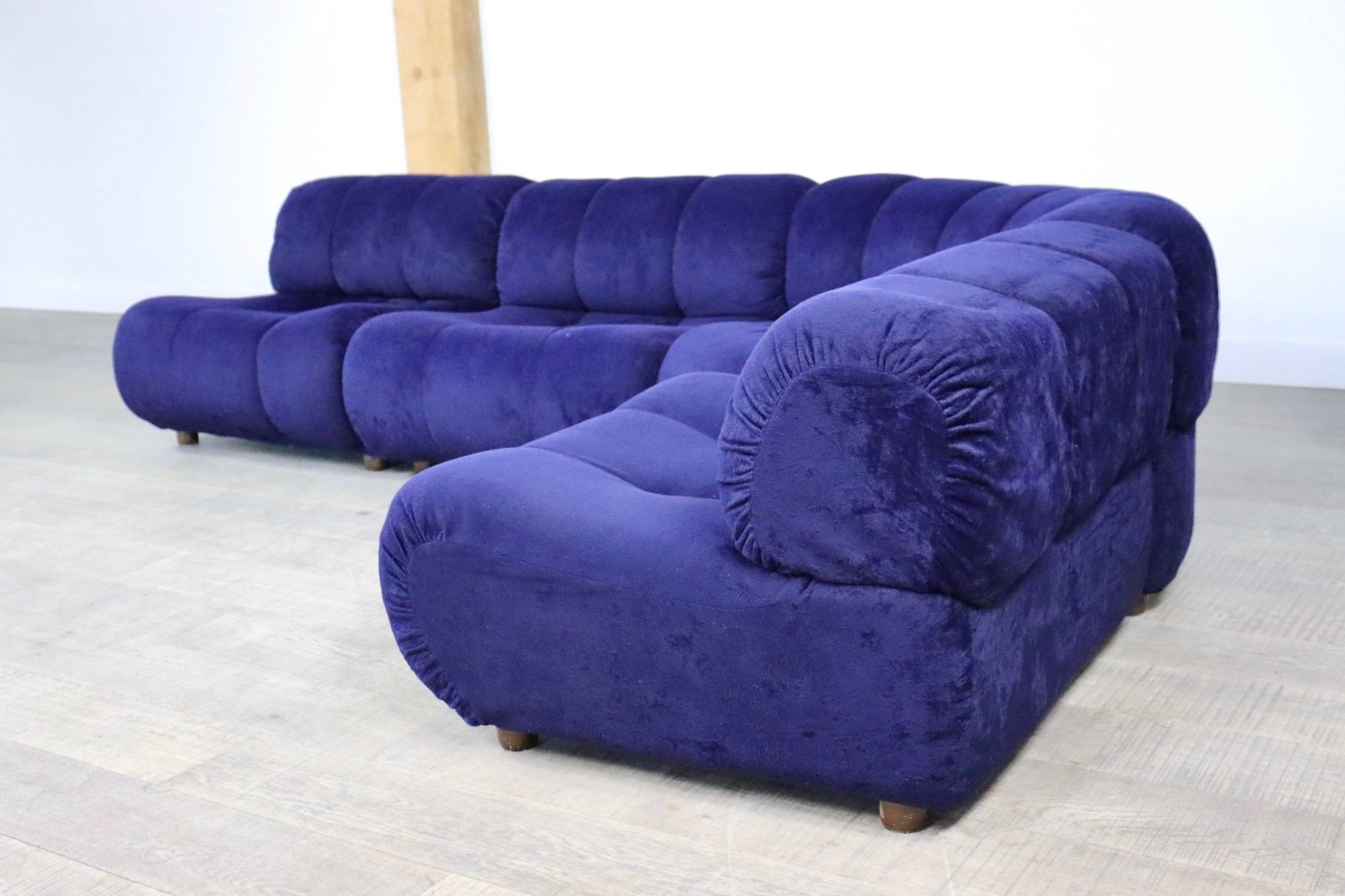 Sectional Sofa in blue velvet by Giuseppe Munari for Poltrona Munari, Italy, 197 5