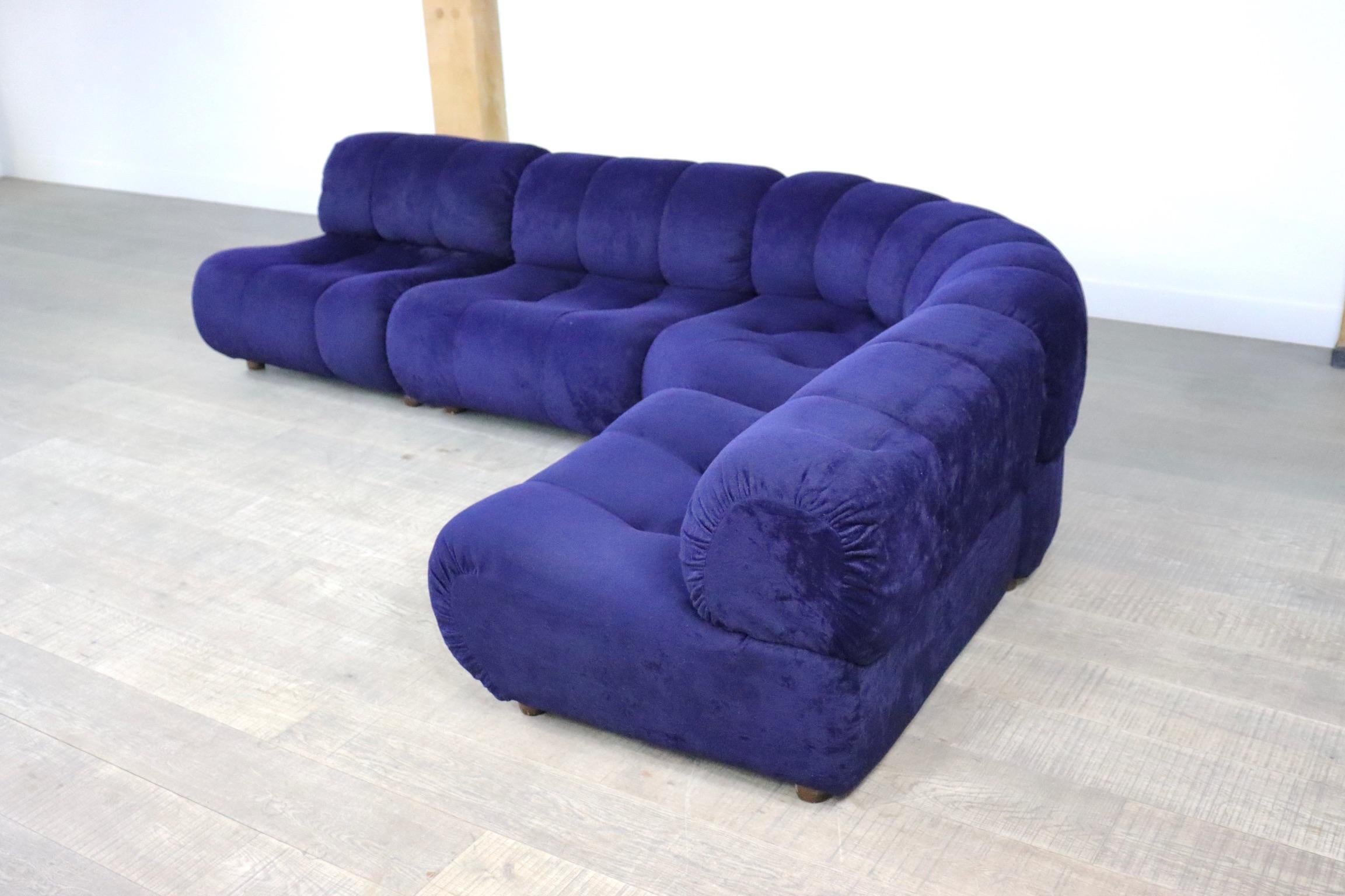 Sectional Sofa in blue velvet by Giuseppe Munari for Poltrona Munari, Italy, 197 3