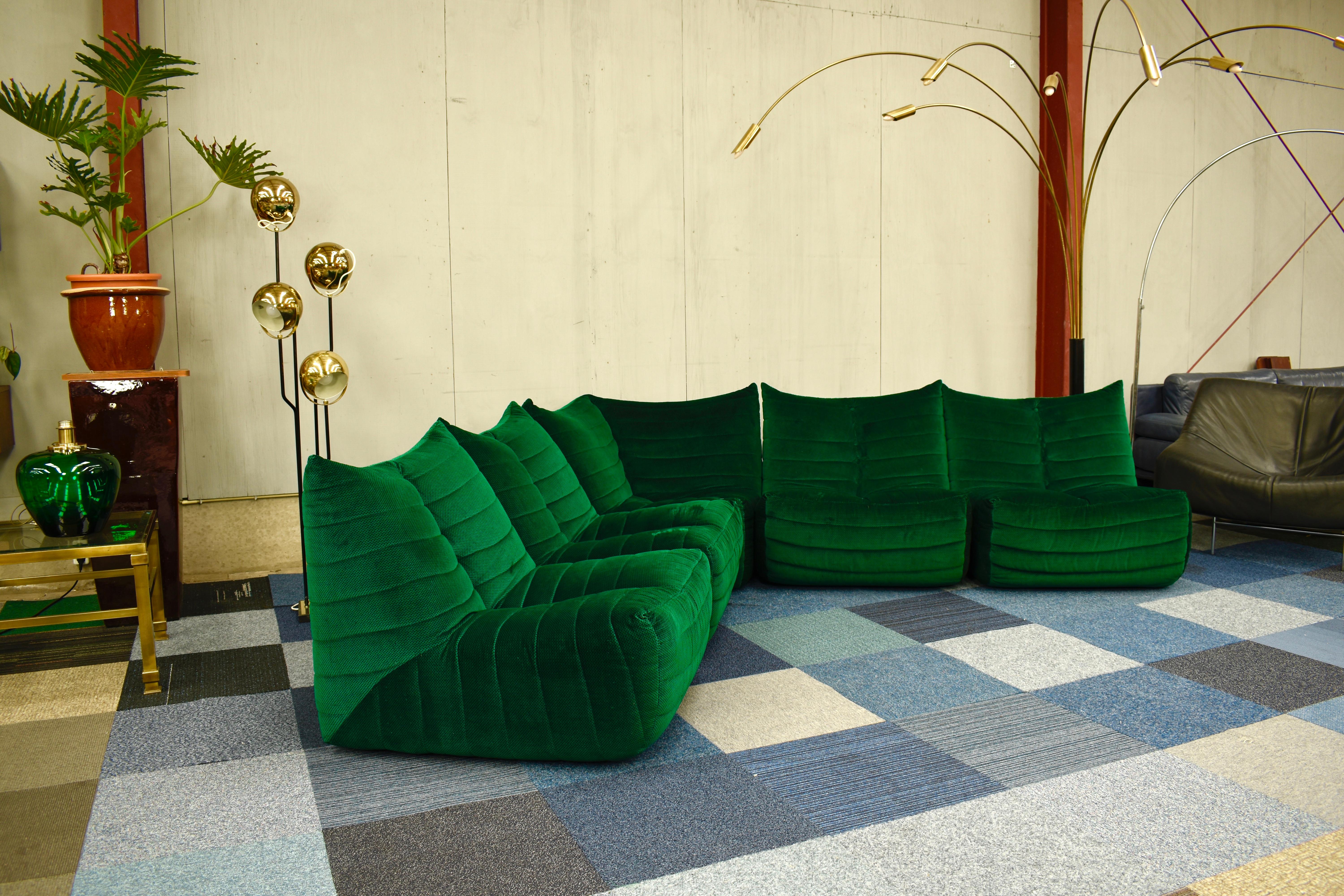 Sectional Sofa in Green Velvet by Gianfranco Grignani, Italy, circa 1970 5