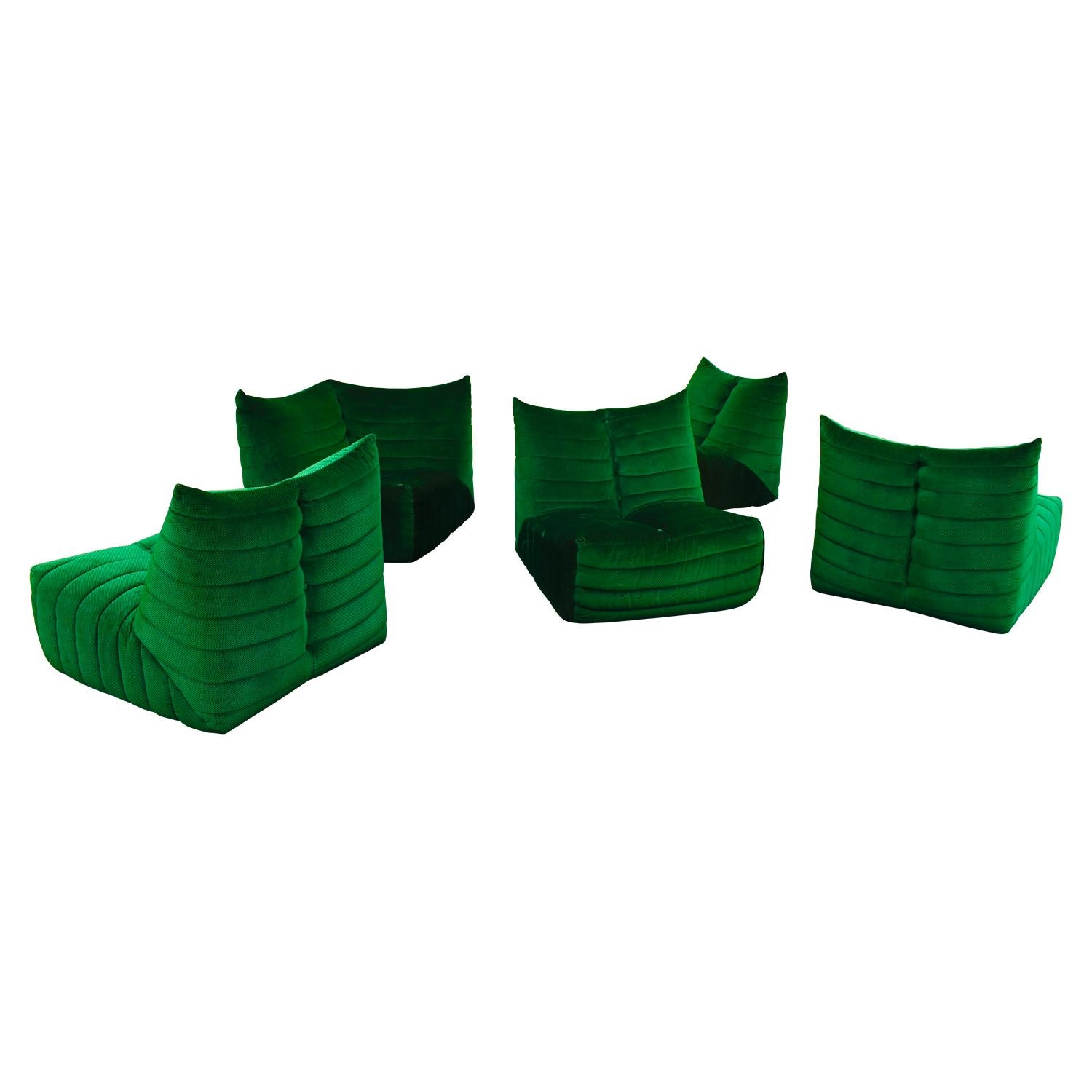 Late 20th Century Sectional Sofa in Green Velvet by Gianfranco Grignani, Italy, circa 1970