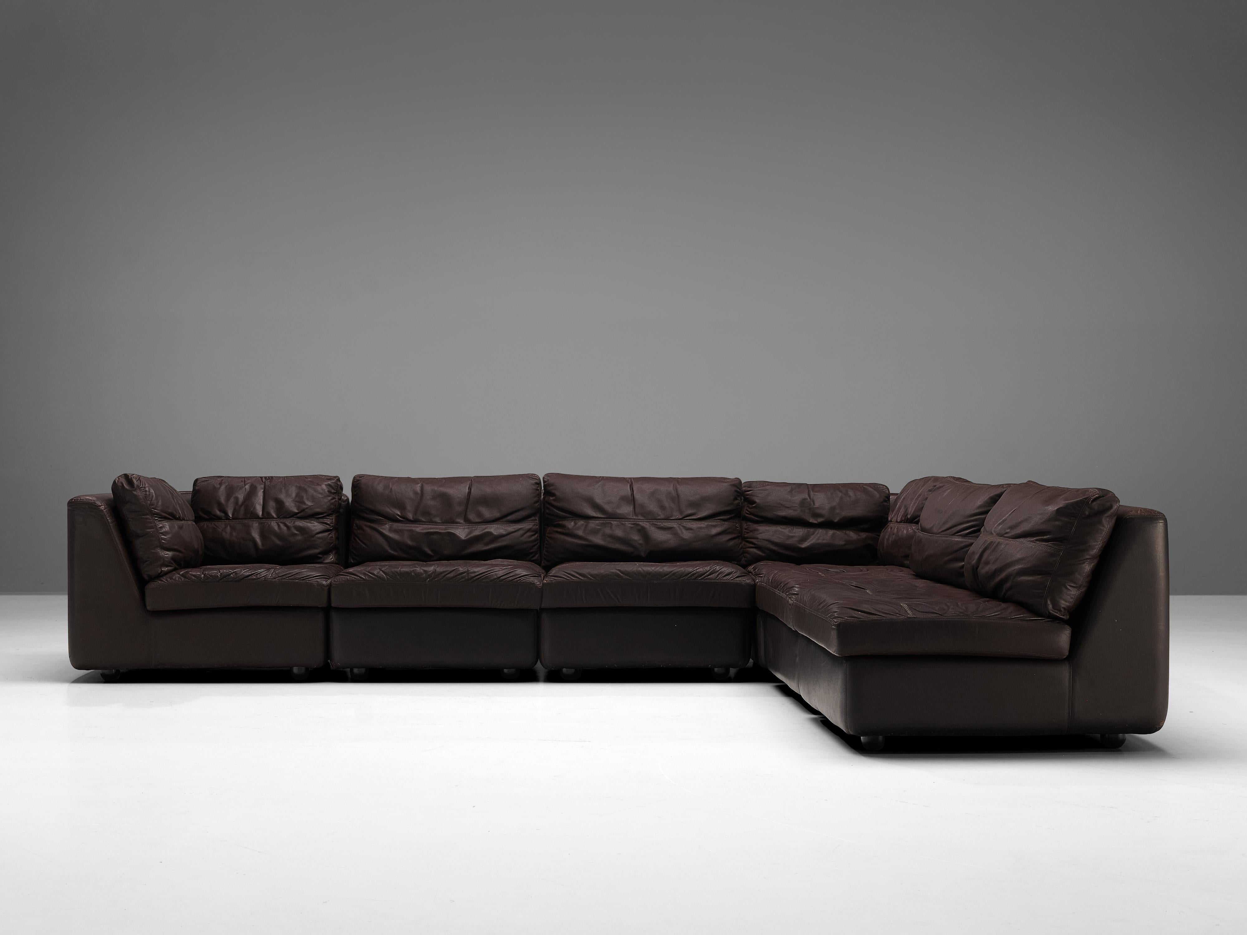 Sectional Sofa in Patinated Brown Leather 3