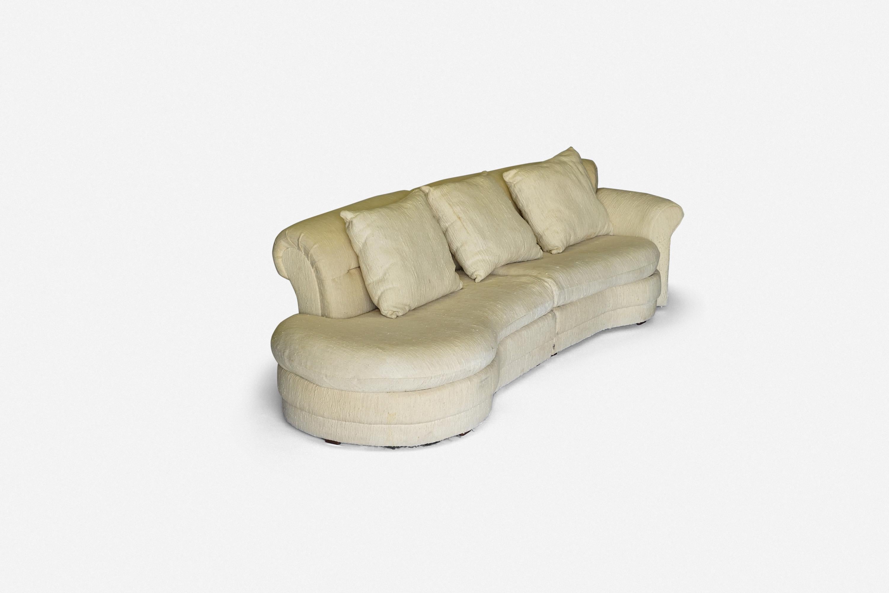 Sectional Sofa in the Style of Vladimir Kagan In Fair Condition For Sale In Amarillo, TX