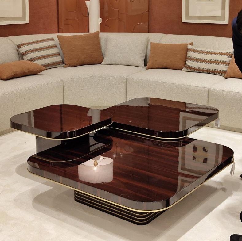 Sofá Seccional Tapizado en Terciopelo con Base de Zócalo Tapizada en venta 1