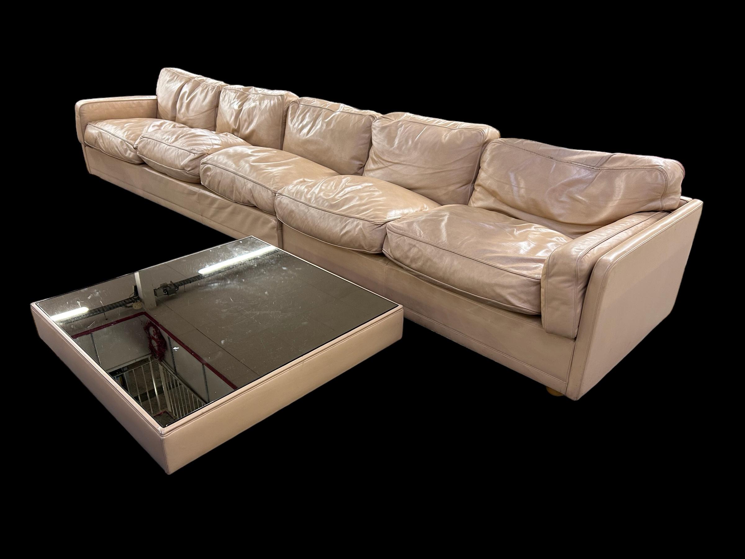 Sectionnal sofa Poltrona Frau with matching coffee table , model Socrates For Sale 3
