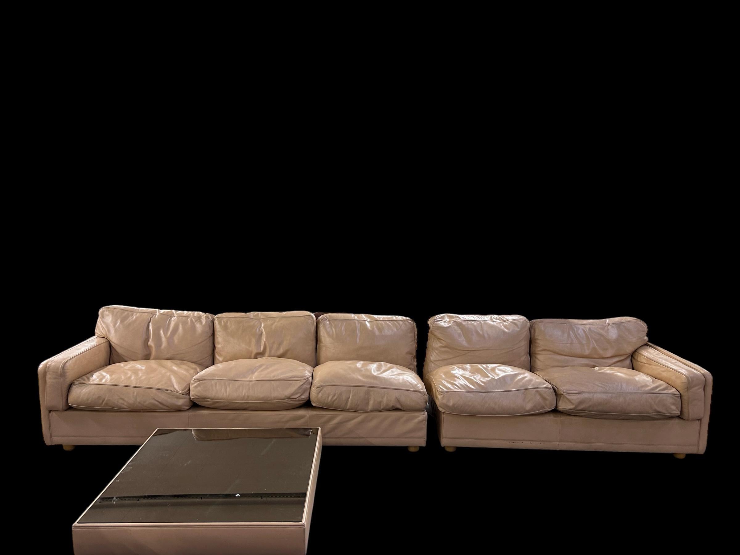 Sectionnal sofa Poltrona Frau with matching coffee table , model Socrates For Sale 1