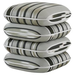 Sedi Handgewebte Grüne Seide Gepolsterter Skulpturaler Pouf, Klein