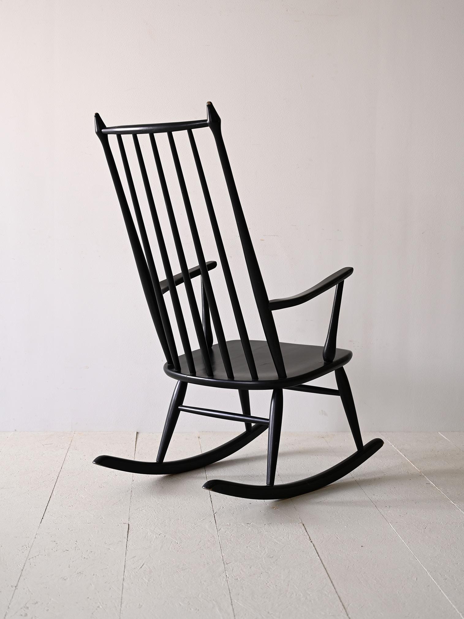 Scandinave moderne Chaise à bascule scandinave noire en vente