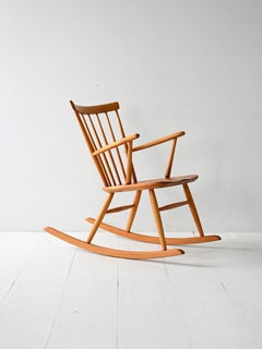 Sedia a dondolo scandinava anni 50/60 in faggio e teak