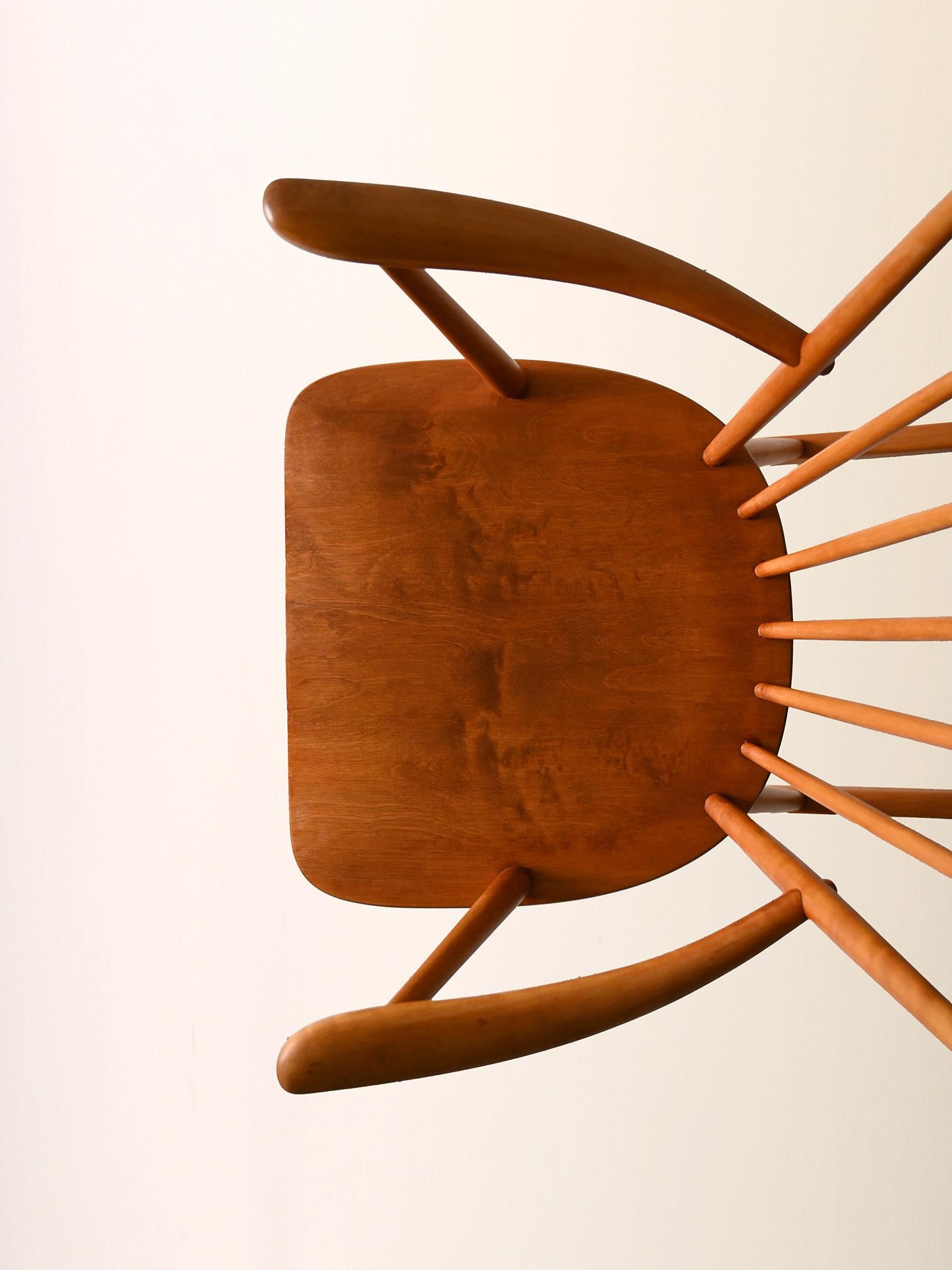 Hêtre Fauteuil à bascule scandinave en hêtre et teck des années 50/60 en vente