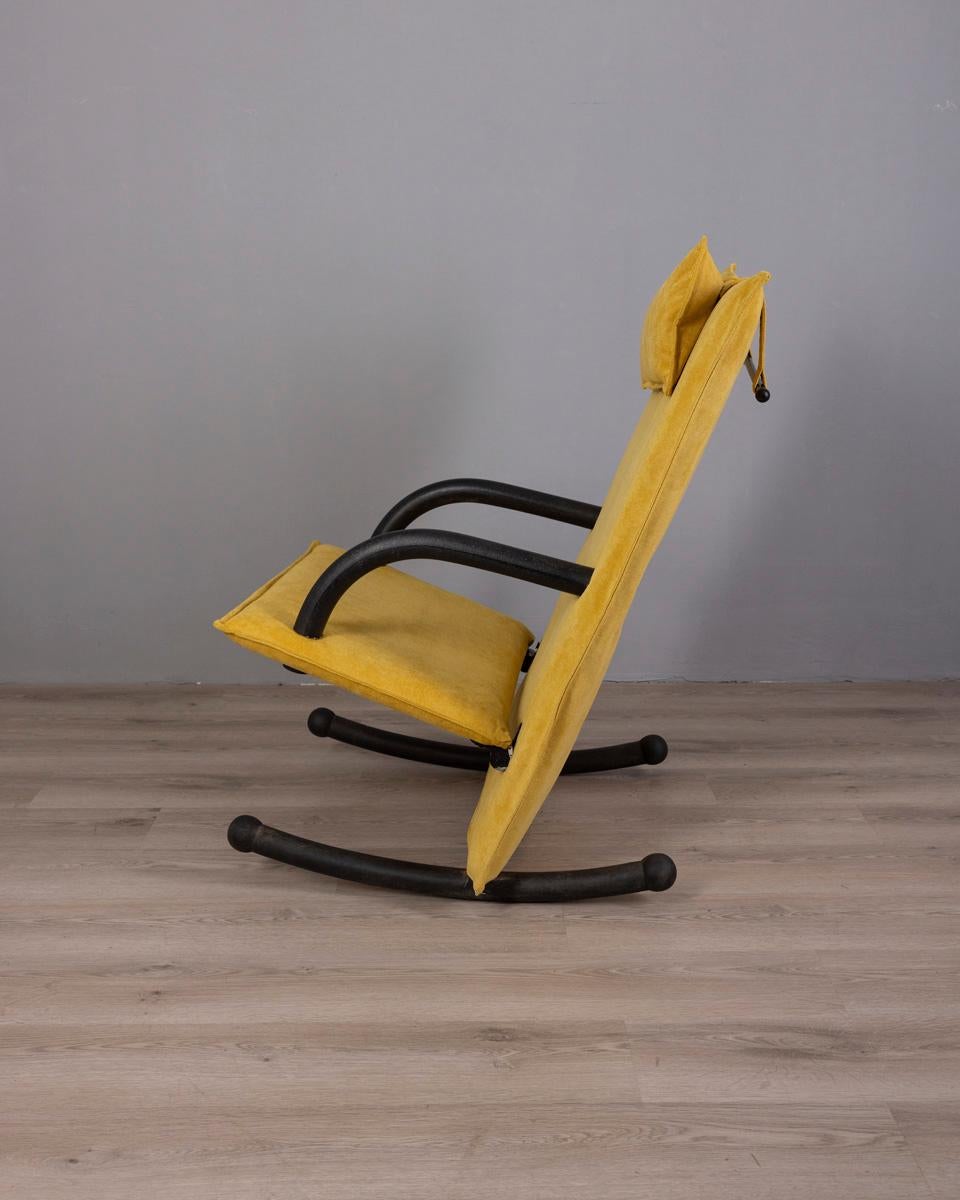 Sedia a dondolo vintage anni 80 